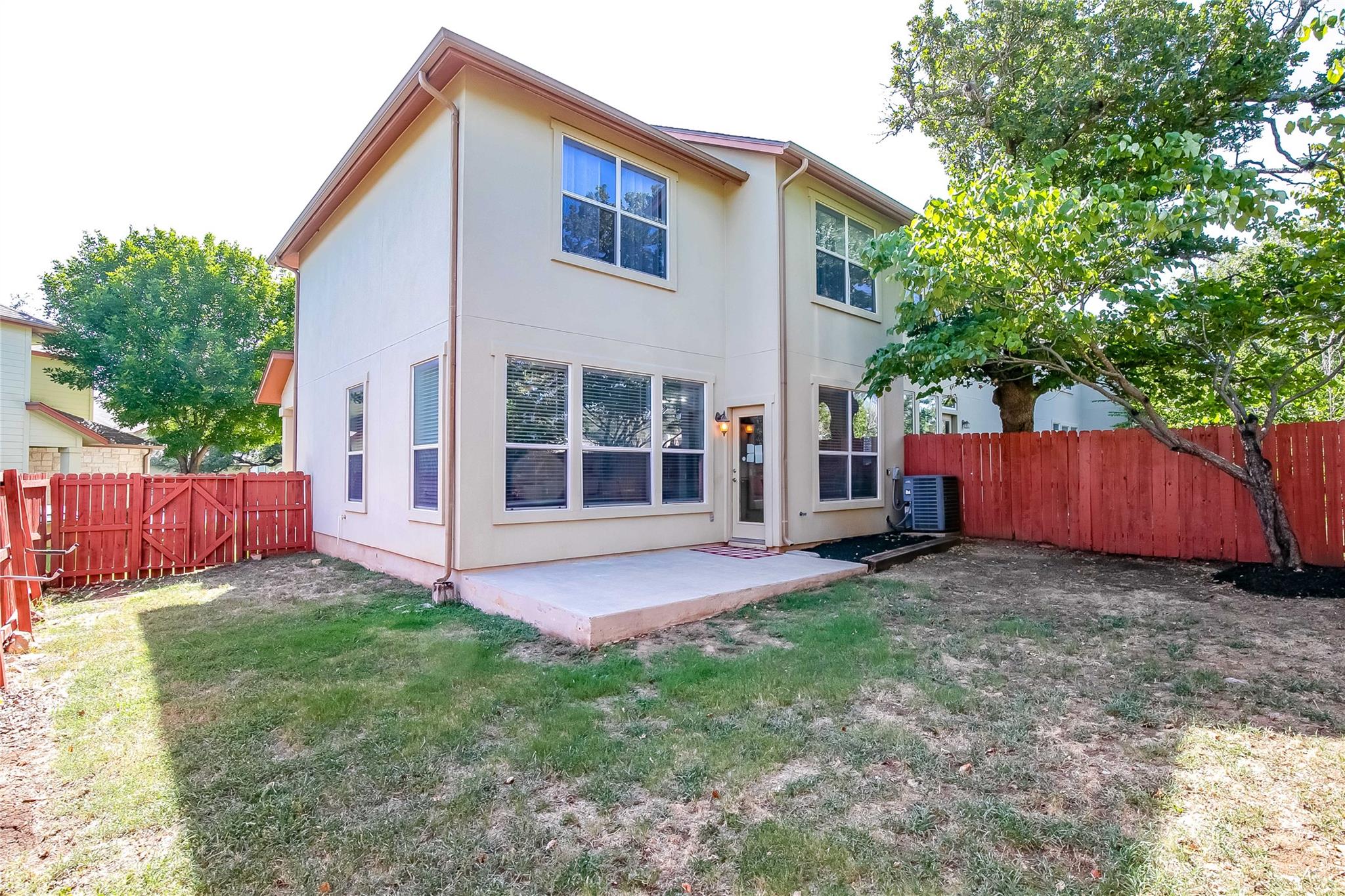 2410 GREAT OAKS Dr # 804, Round Rock, TX 78681