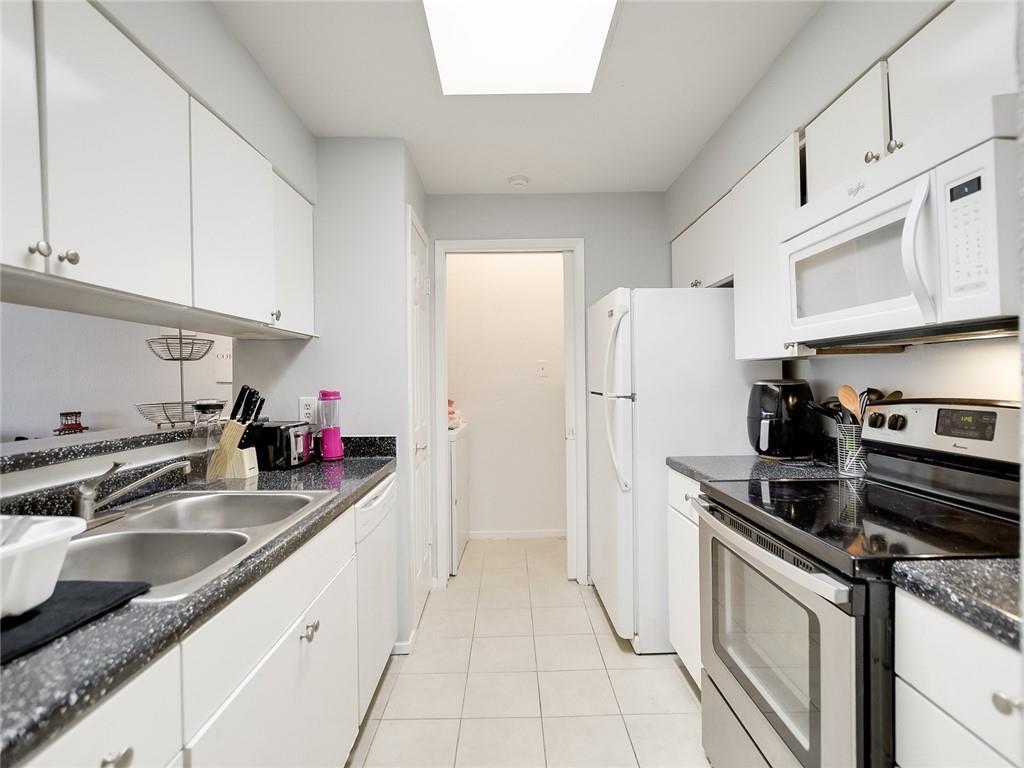 807 W 25th St # 310, Austin, TX 78705