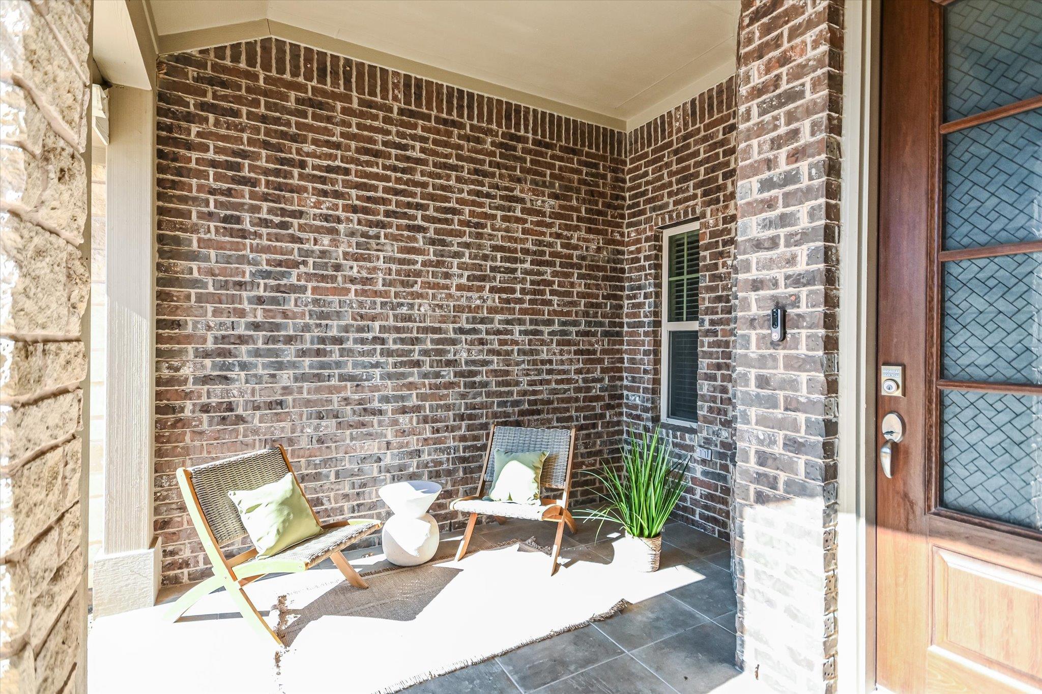 104 W Highfield St, Hutto, TX 78634