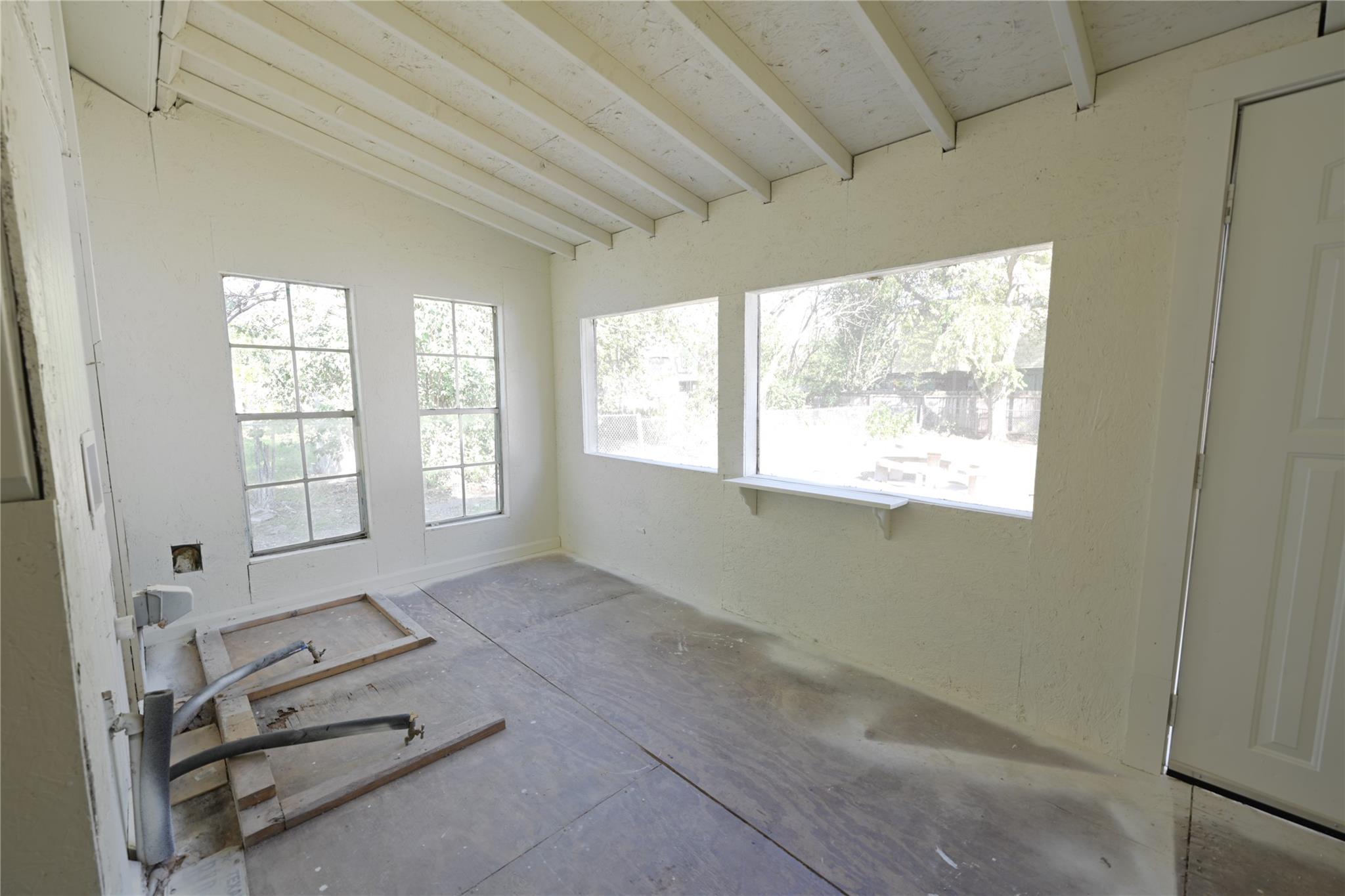 2311 S 3rd St, Austin, TX 78704