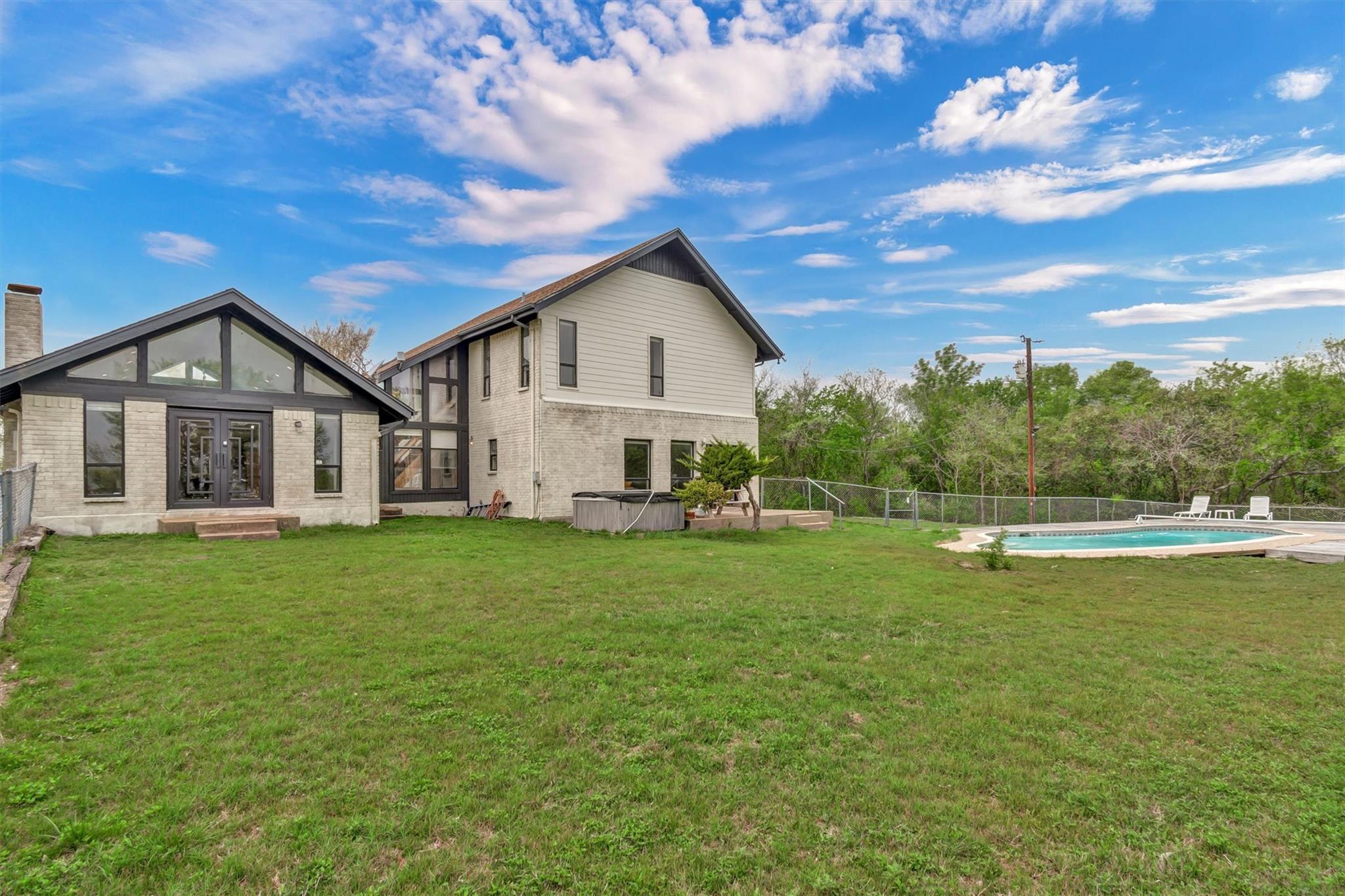 1201 County Road 138, Hutto, TX 78634