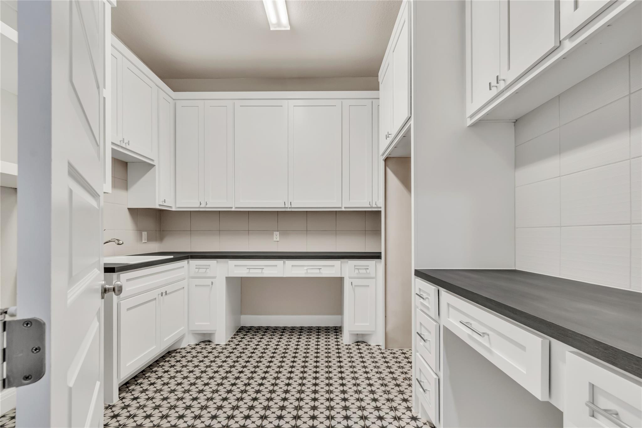 1700 Jackpot Run, Leander, TX 78641