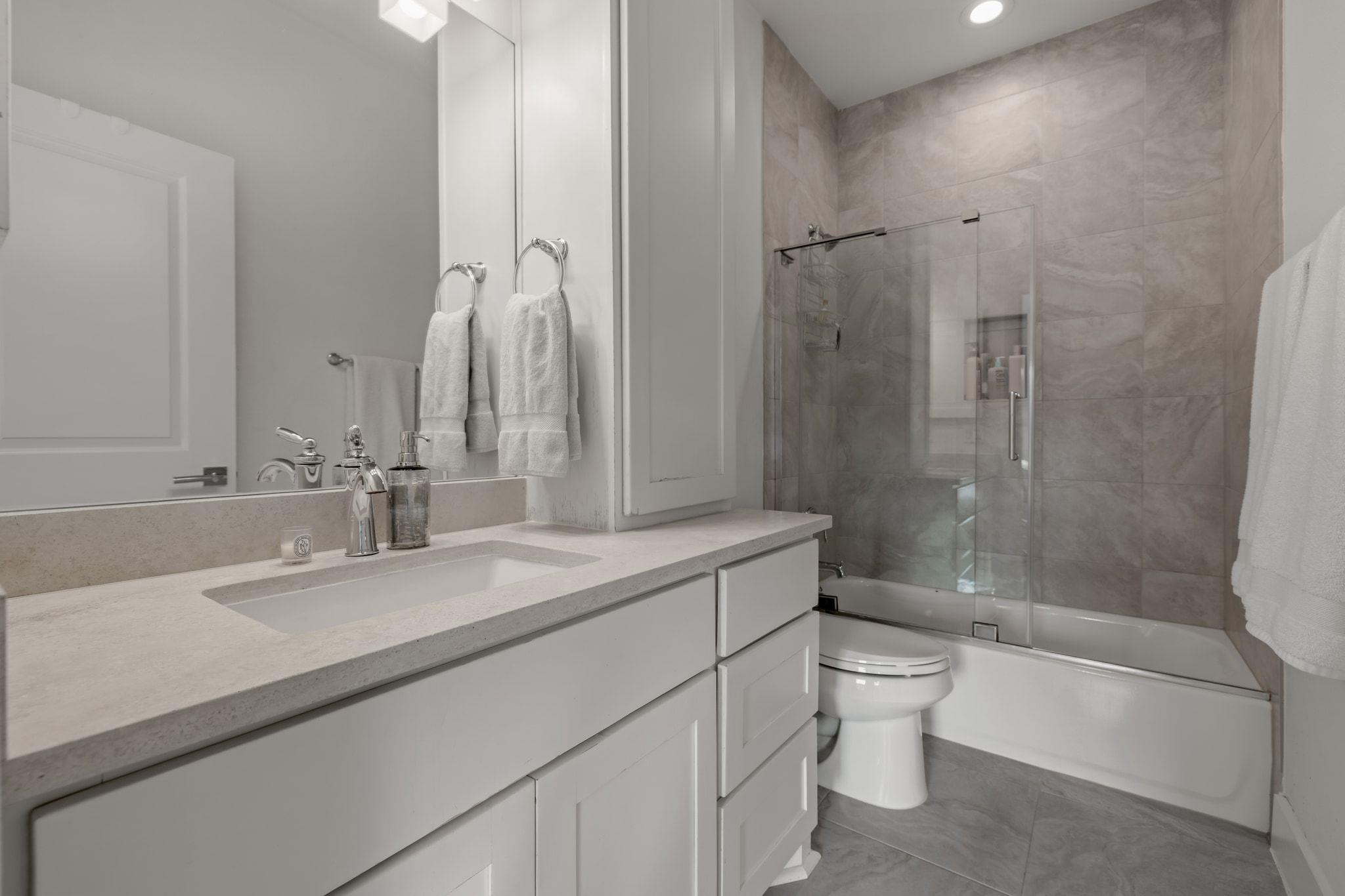 4720 Rockcliff Rd # 1, Austin, TX 78746