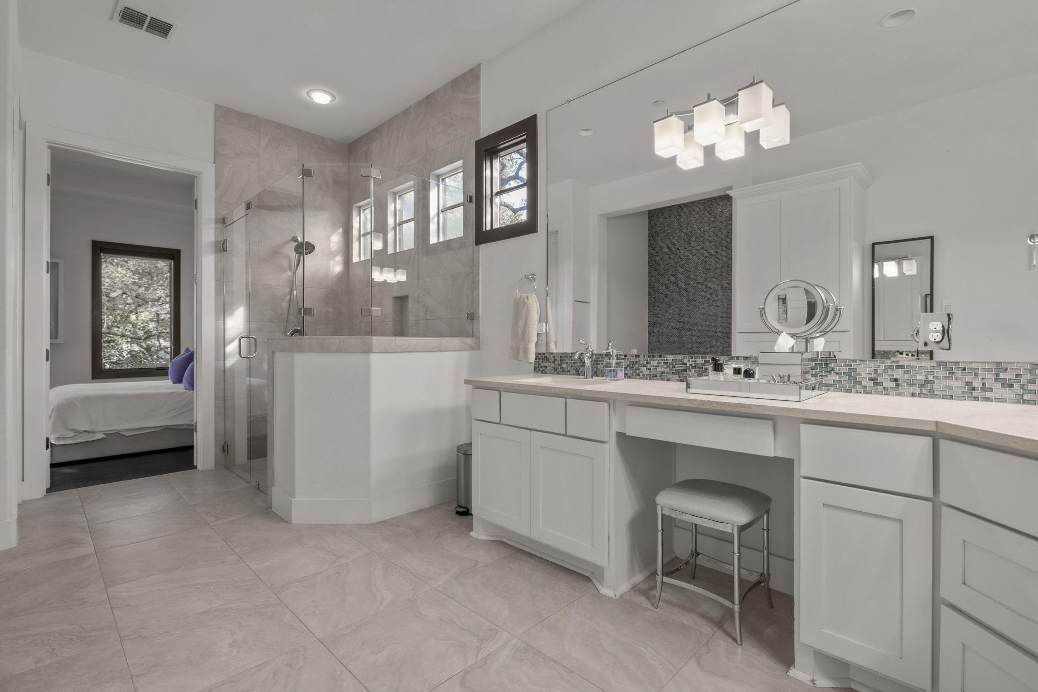 4720 Rockcliff Rd # 1, Austin, TX 78746