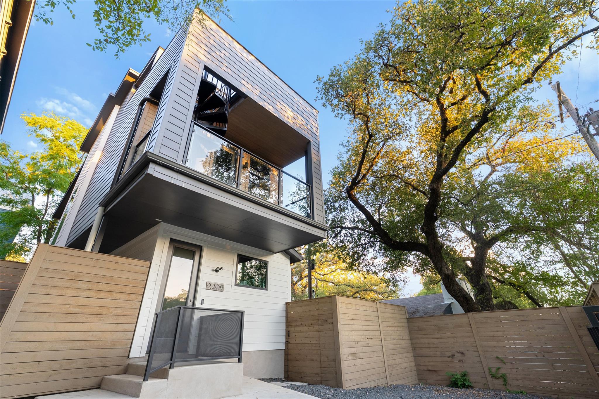 2209 Rae Dell Ave, Austin, TX 78704