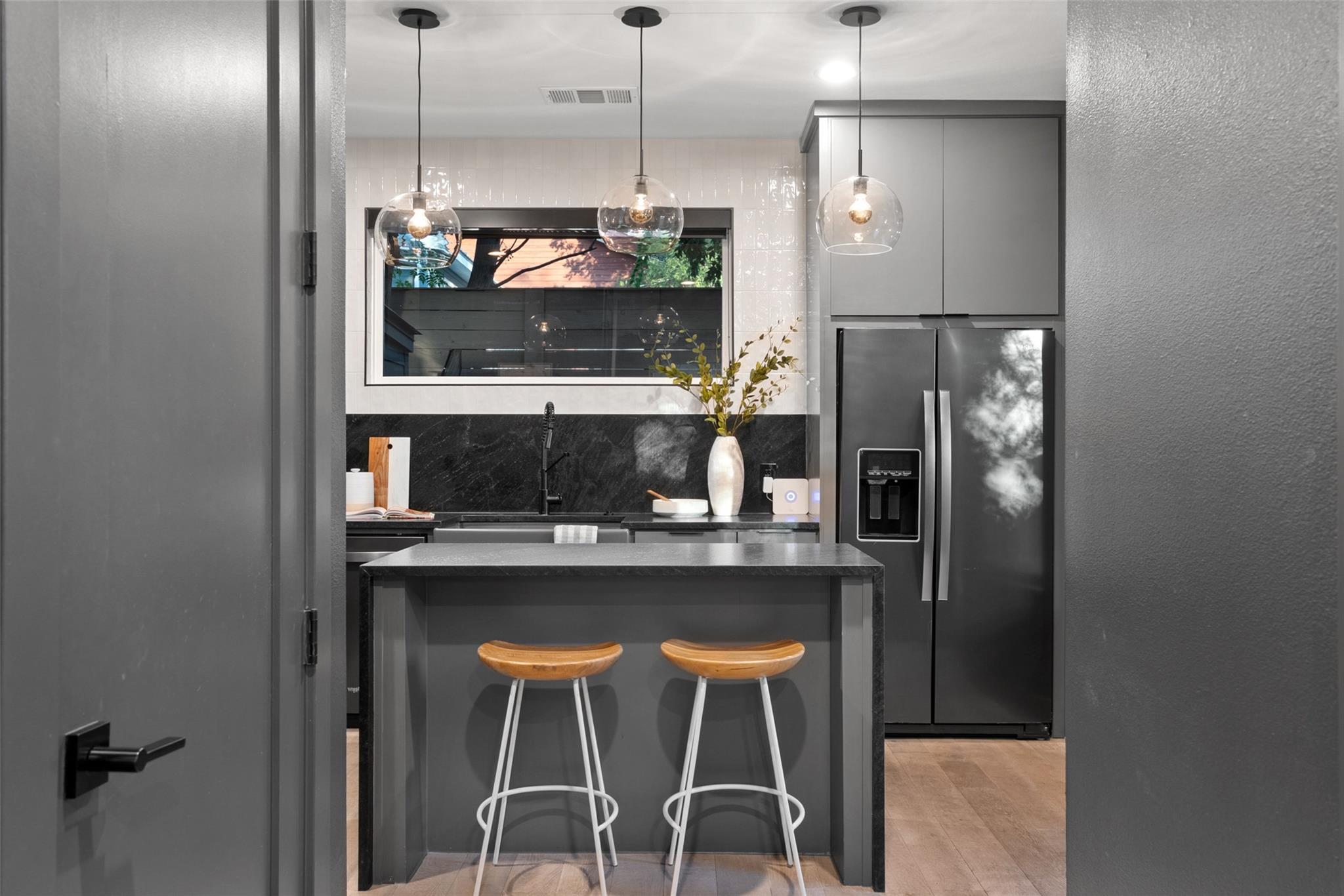 2209 Rae Dell Ave, Austin, TX 78704