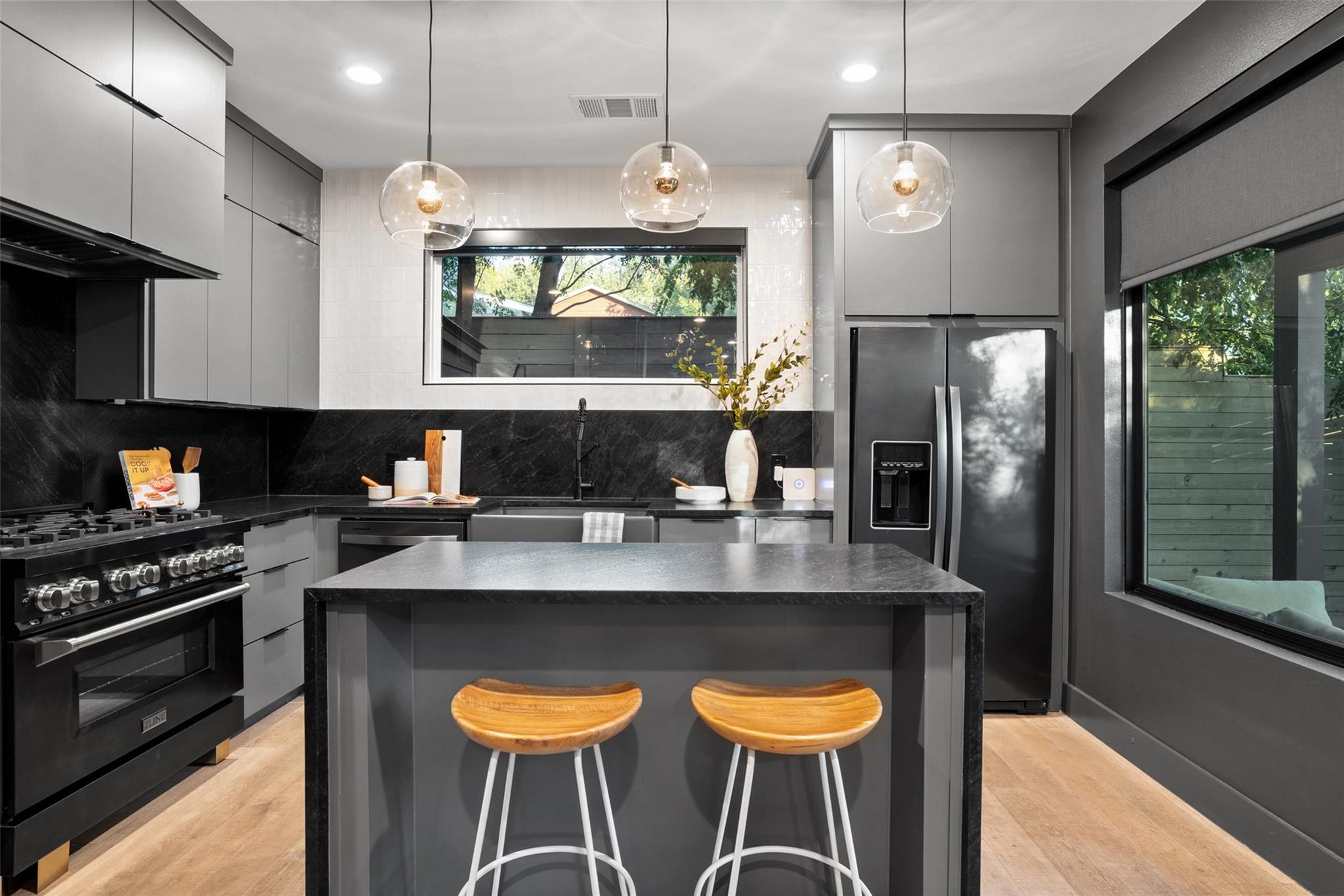 2209 Rae Dell Ave, Austin, TX 78704