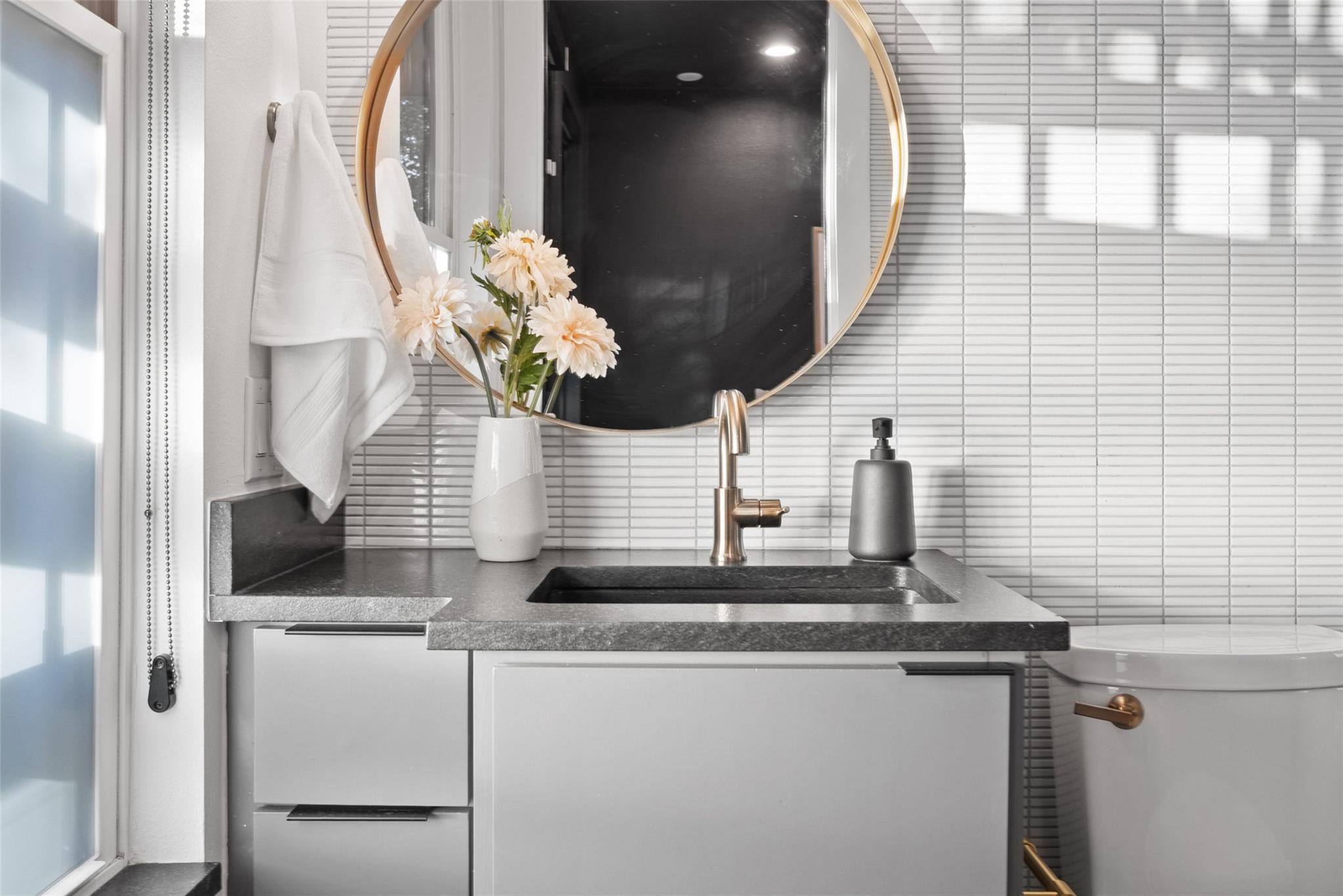 2209 Rae Dell Ave, Austin, TX 78704