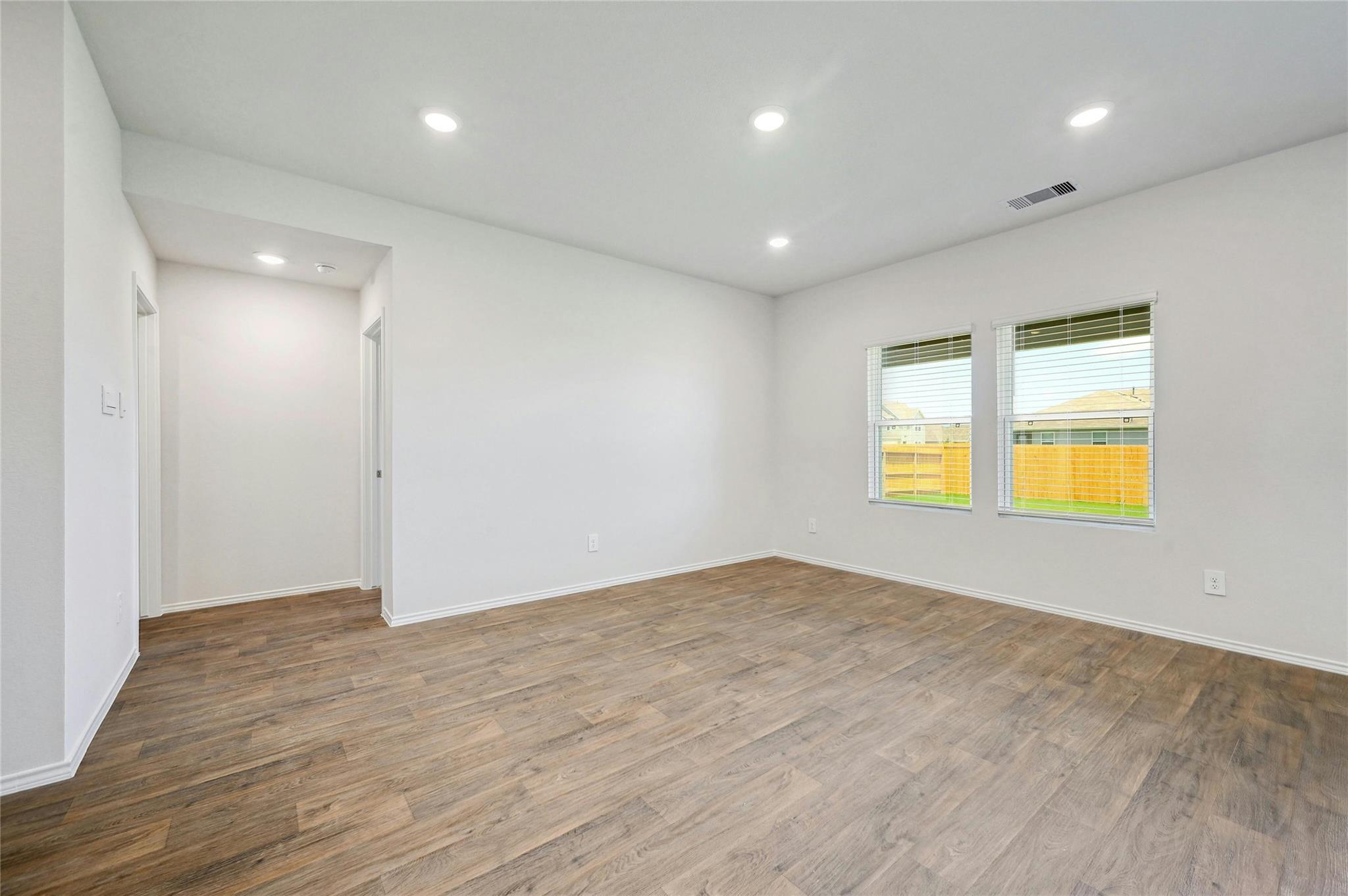 1711 Windsor Blvd, Lockhart, TX 78644