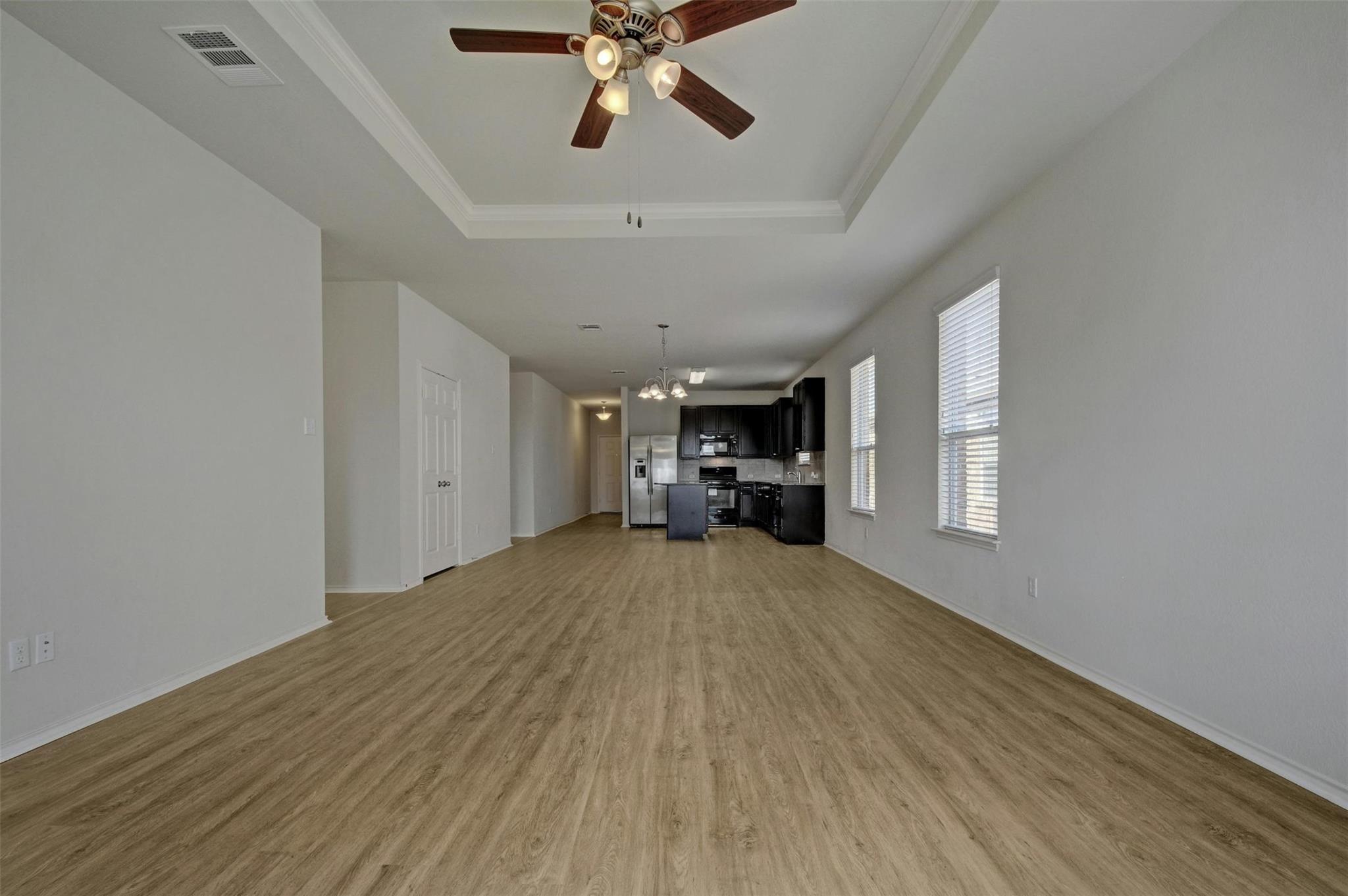 195 Sundown Ave, Buda, TX 78610