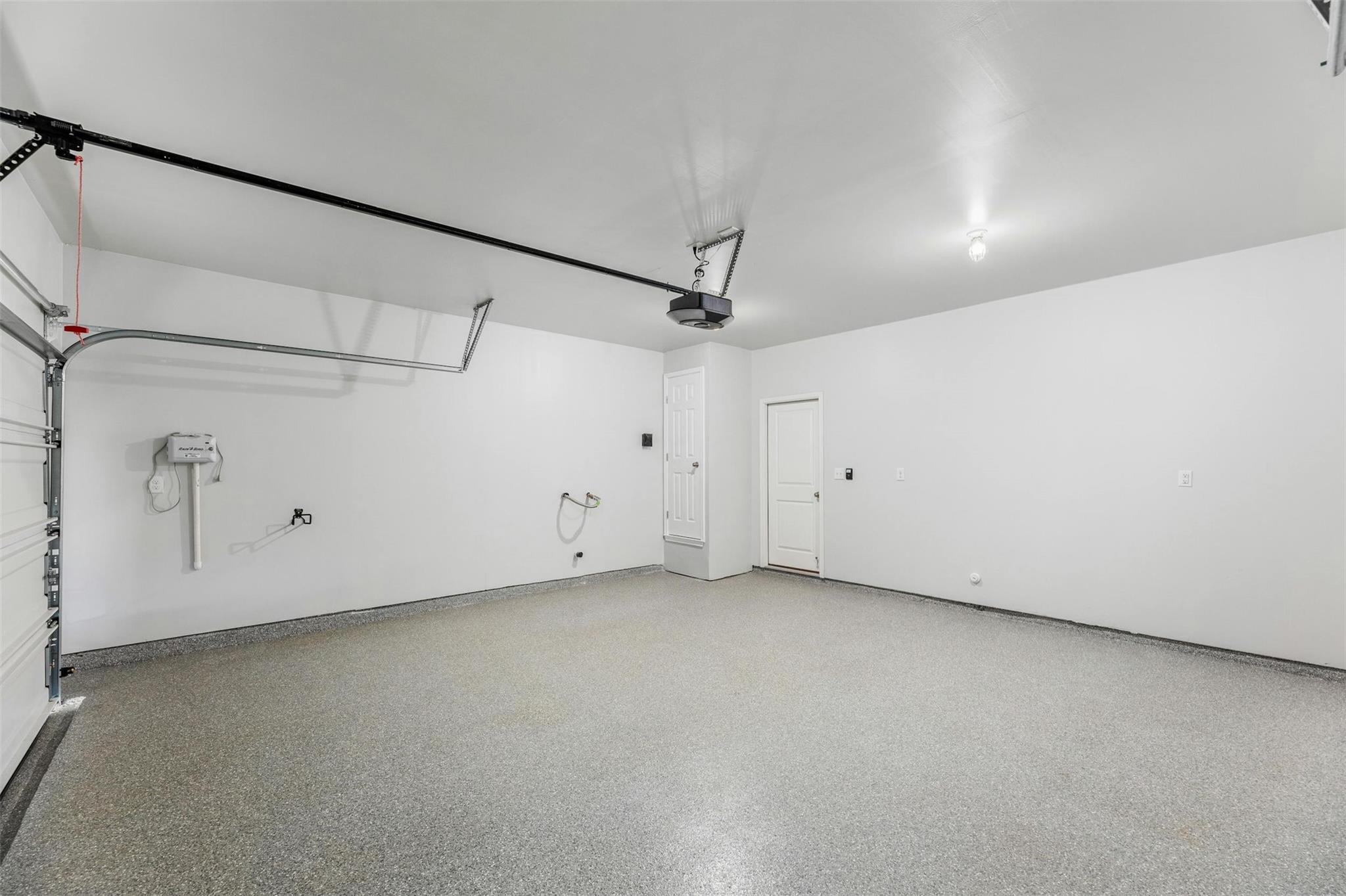 1001 Waterbuck Cv, Hutto, TX 78634