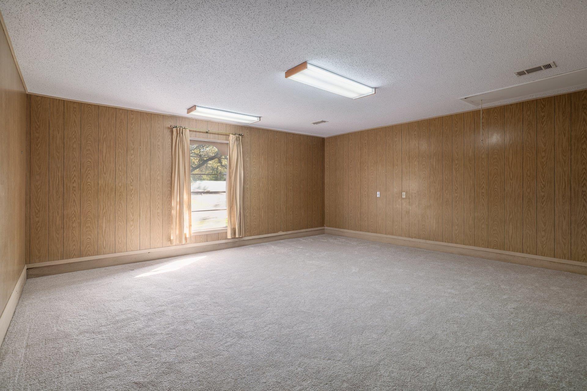 8406 Shenandoah Dr, Austin, TX 78753