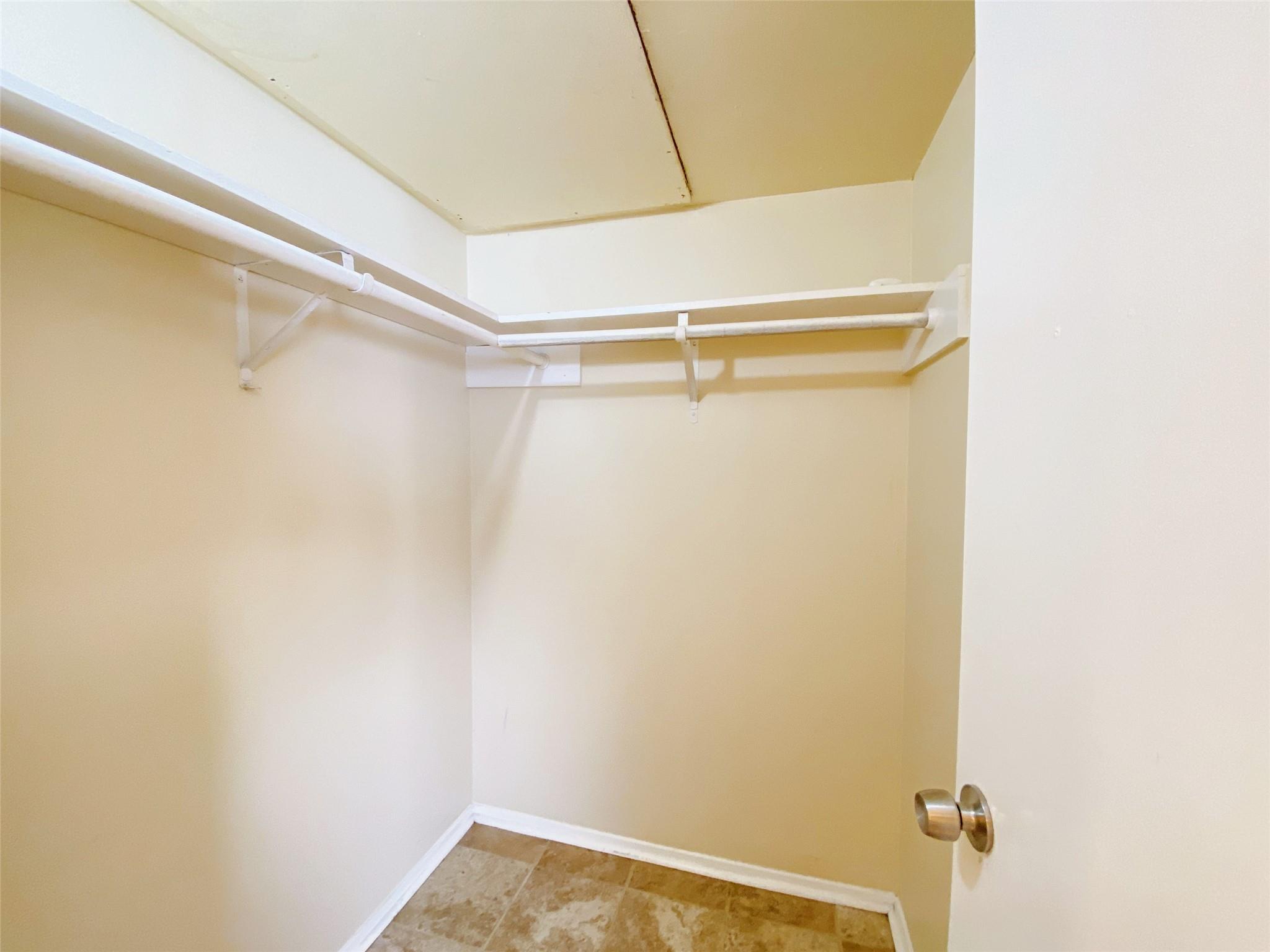 2800 Swisher St # 217, Austin, TX 78705