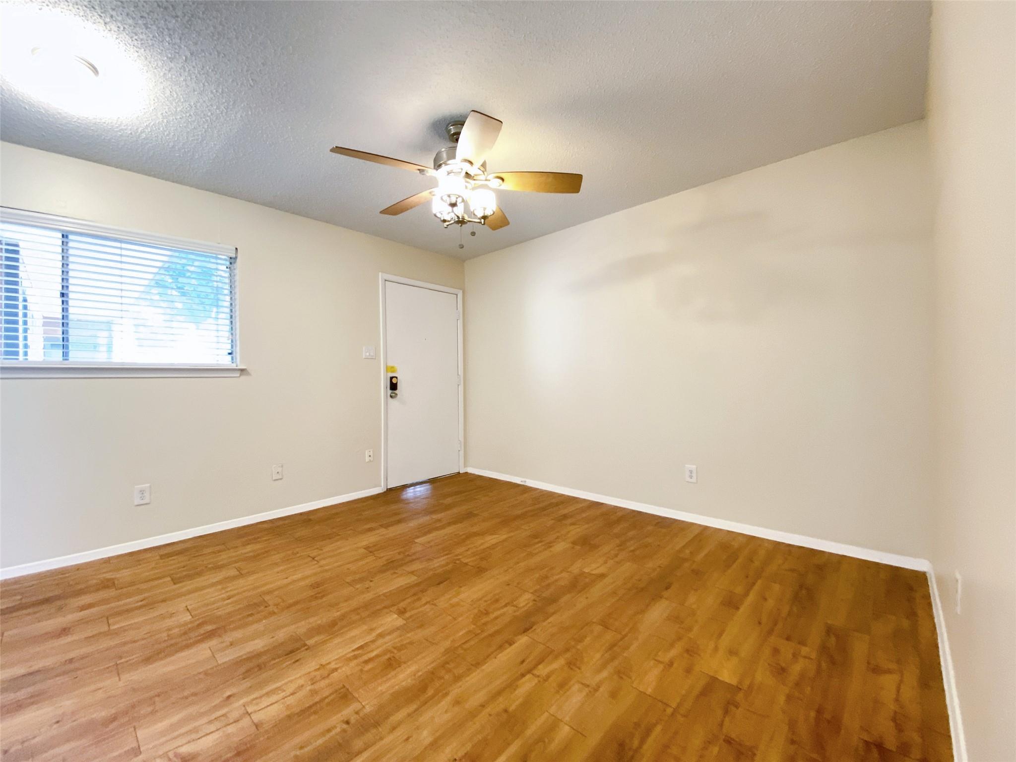 2800 Swisher St # 217, Austin, TX 78705