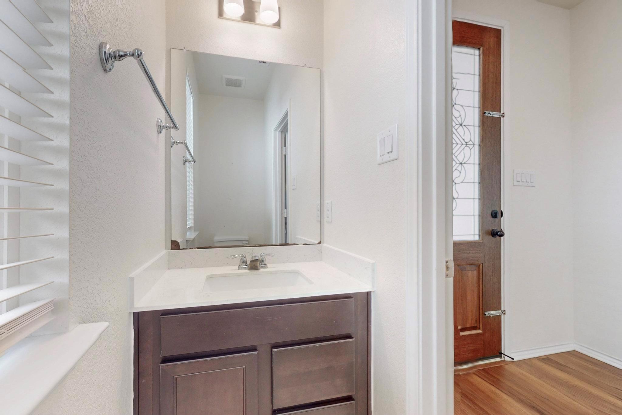 17308 Crazy Arm Rd, Round Rock, TX 78664