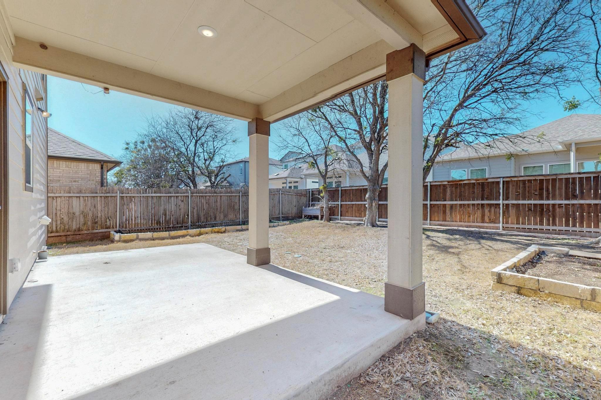 17308 Crazy Arm Rd, Round Rock, TX 78664
