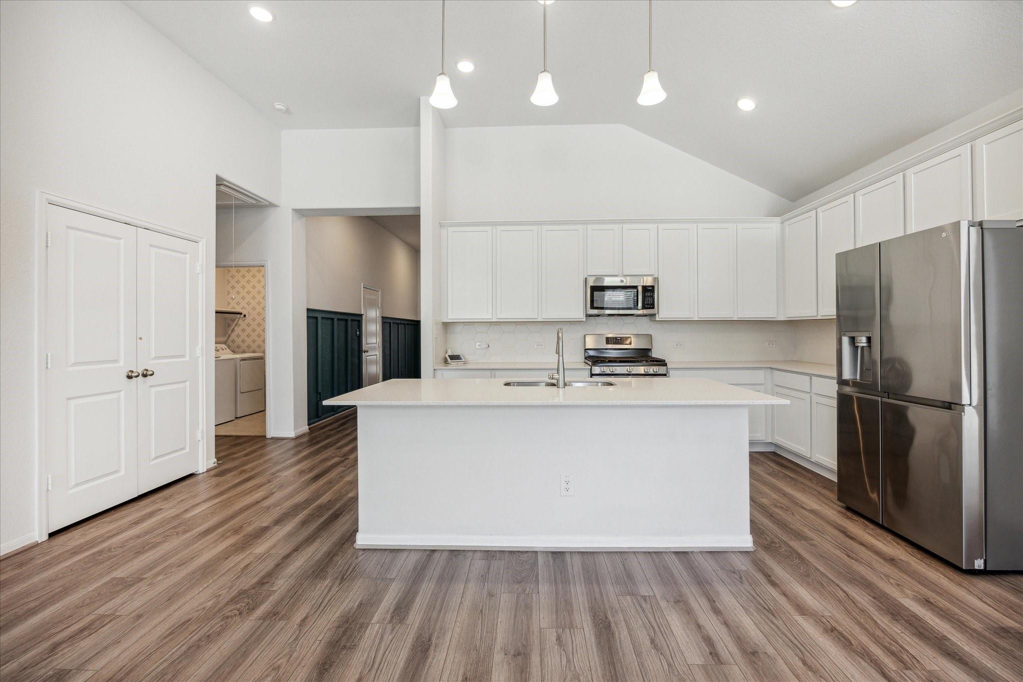 367 Cherrystone Loop, Buda, TX 78610