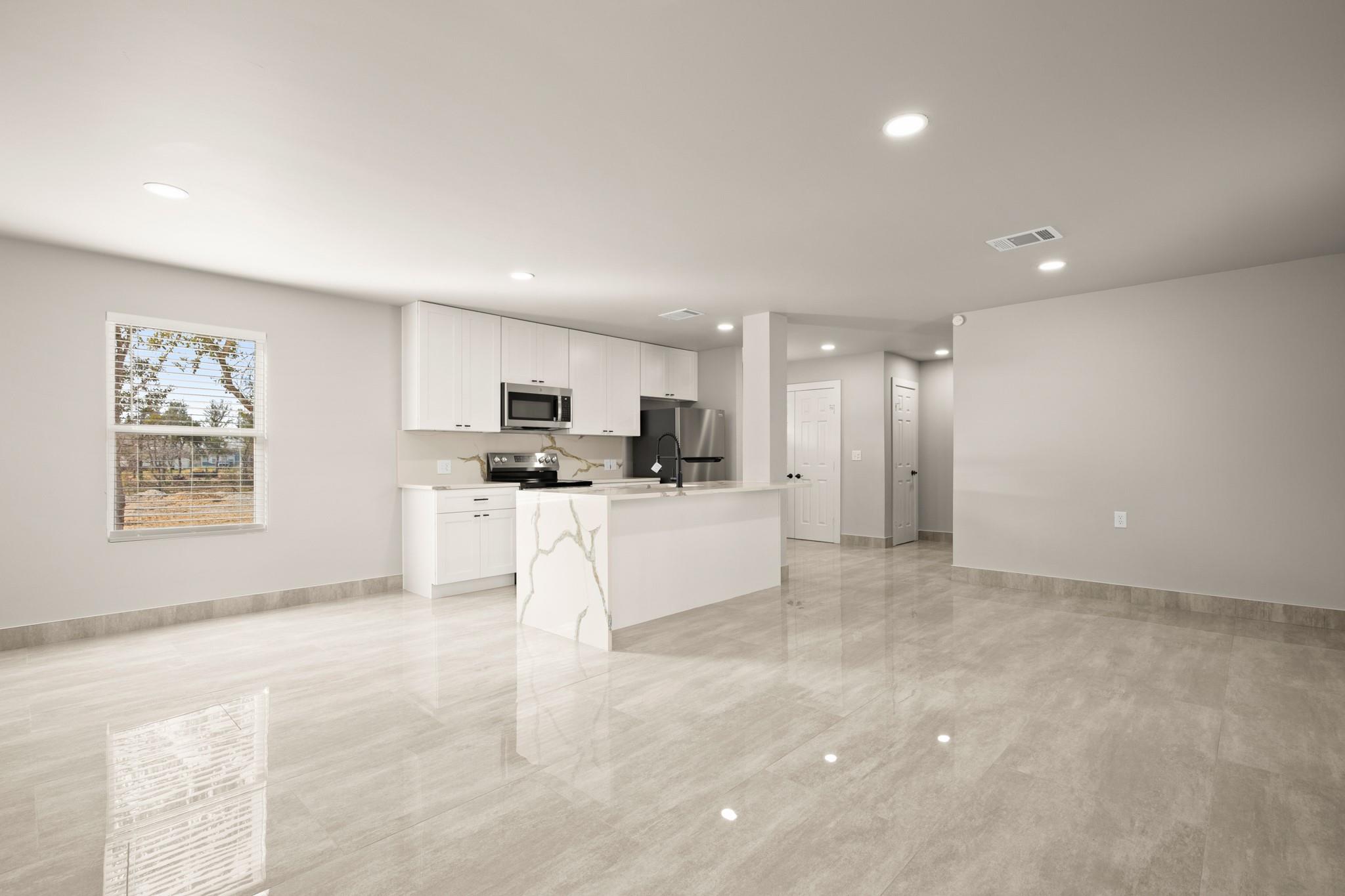 183 Mimosa Rd, Dale, TX 78616