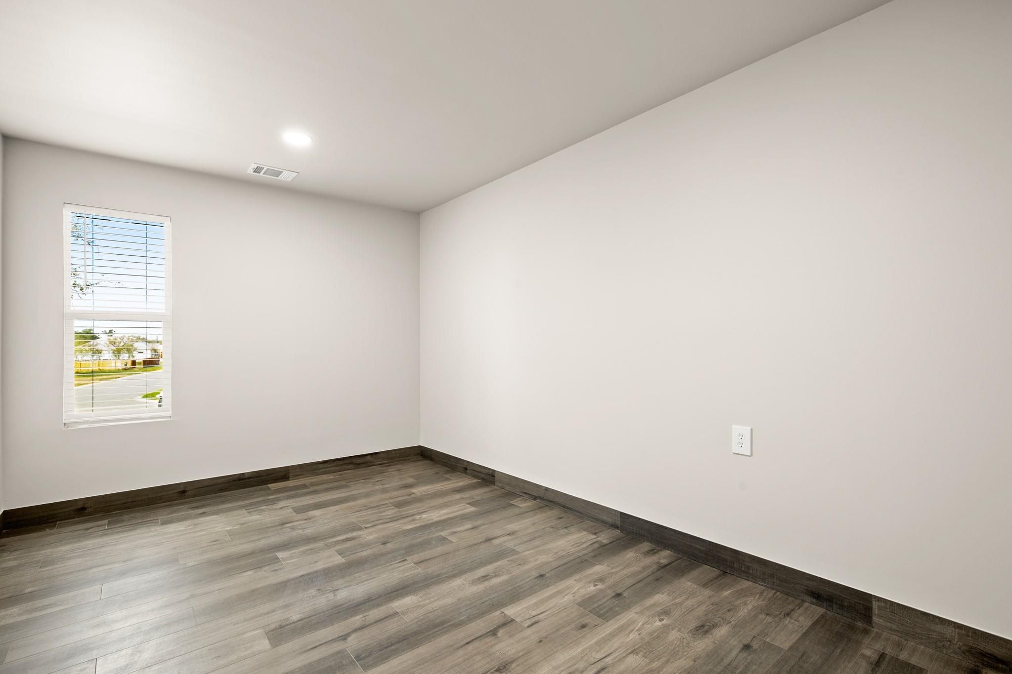 183 Mimosa Rd, Dale, TX 78616