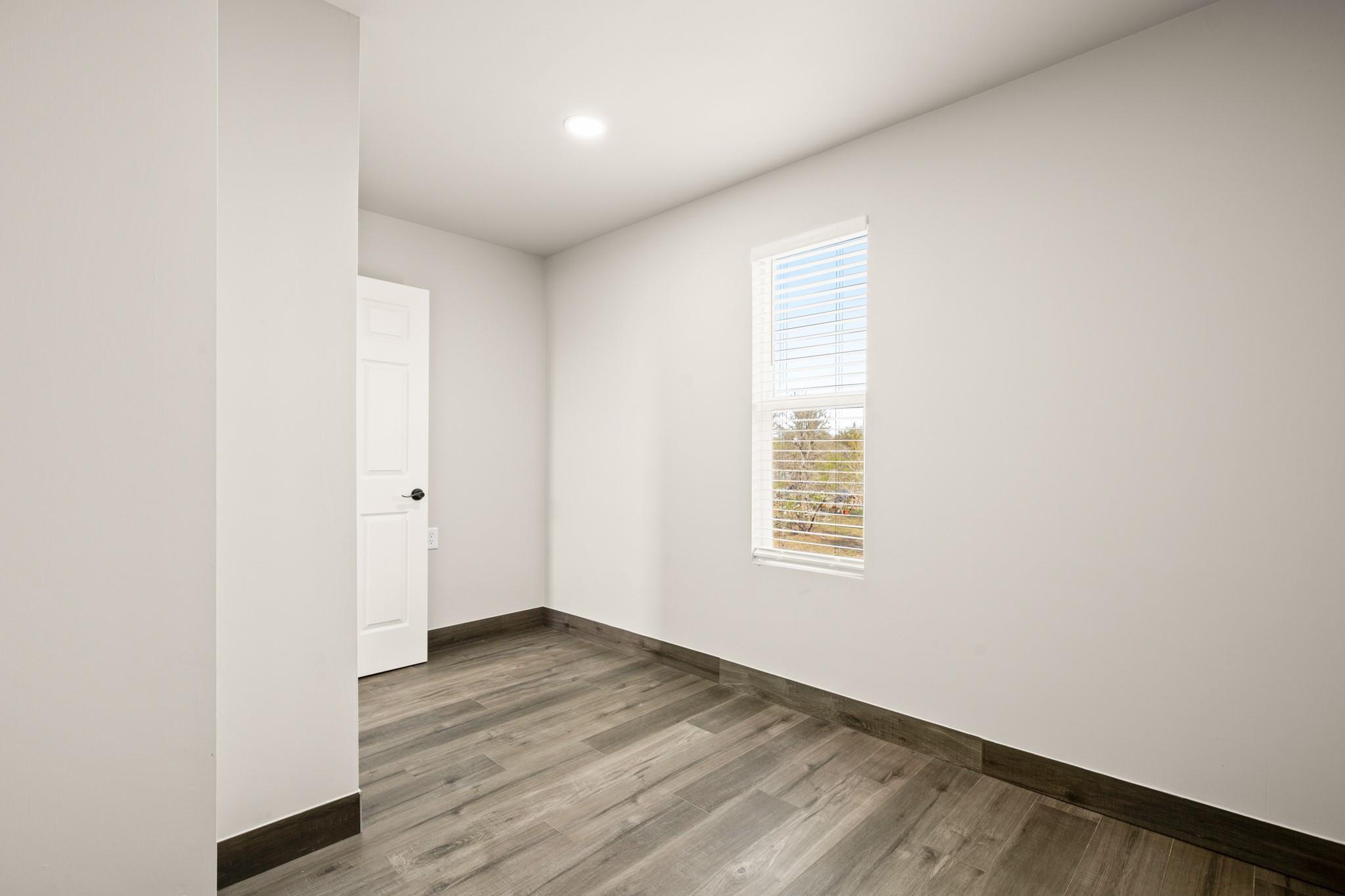 183 Mimosa Rd, Dale, TX 78616