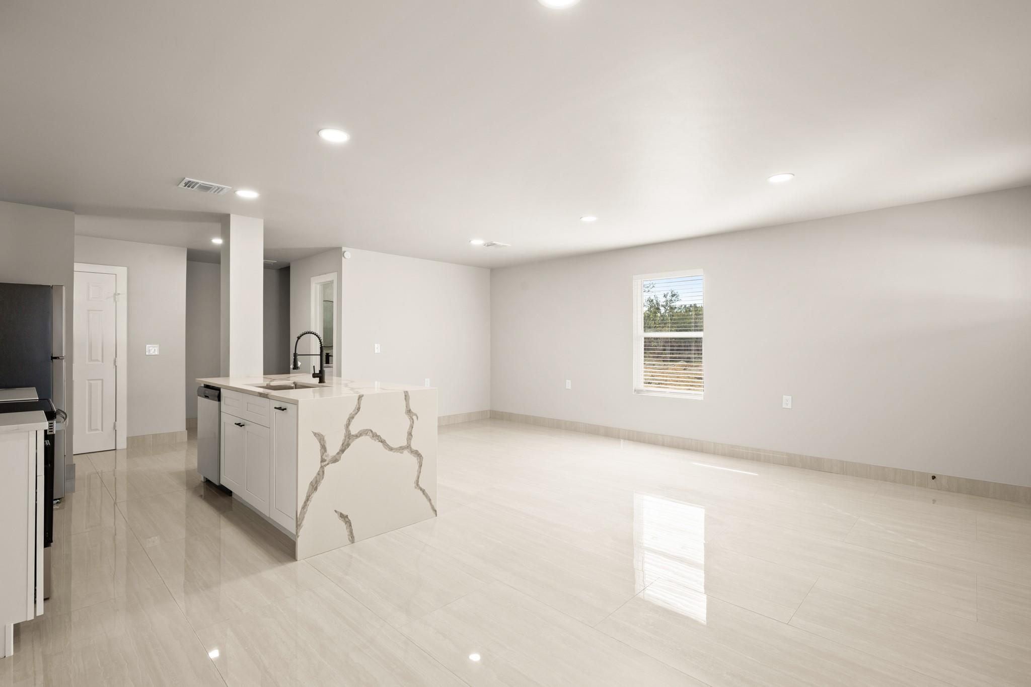 183 Mimosa Rd, Dale, TX 78616