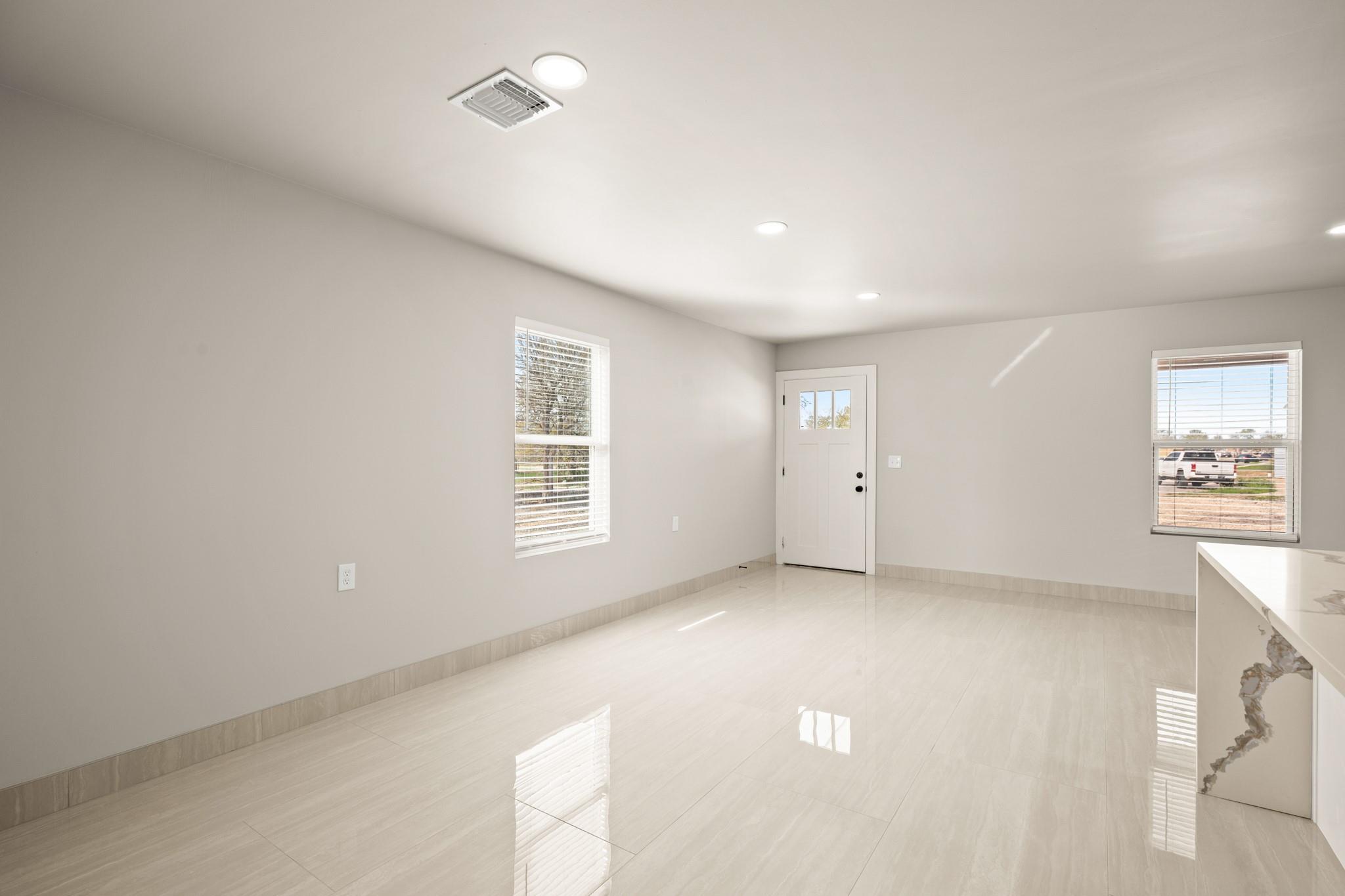 183 Mimosa Rd, Dale, TX 78616