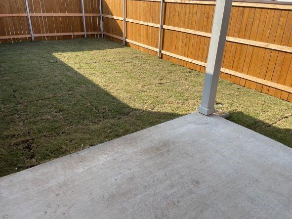 401 Stinchcomb Rd, Hutto, TX 78634