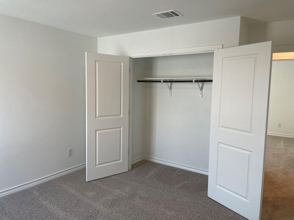 401 Stinchcomb Rd, Hutto, TX 78634