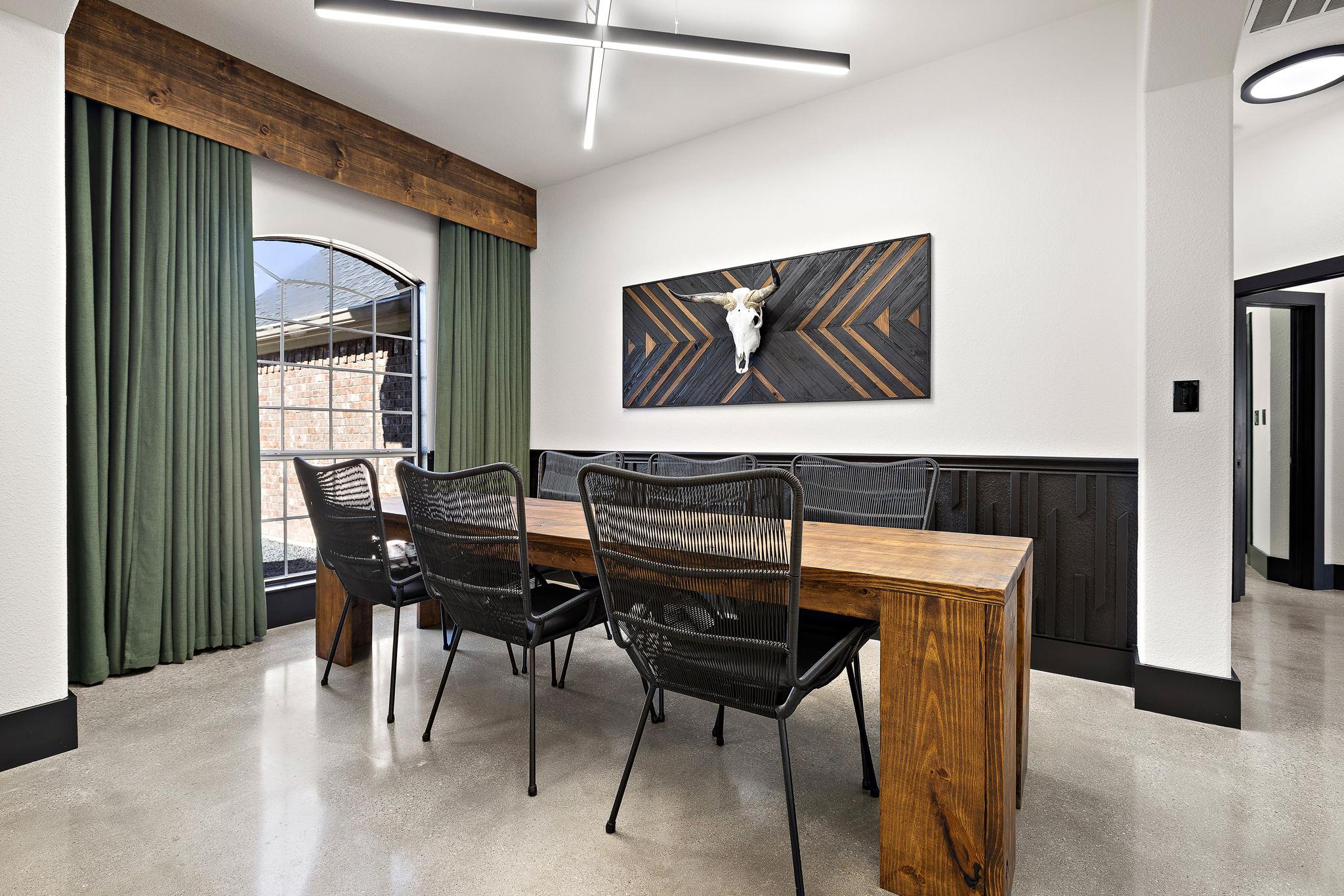 100 Whitfield St, Hutto, TX 78634