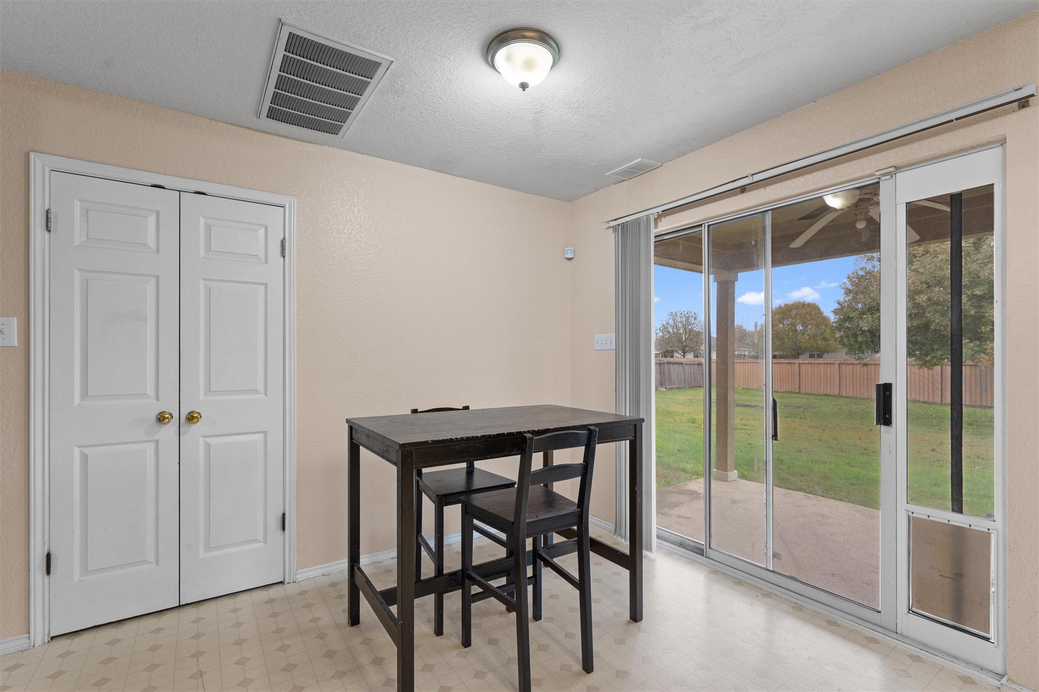 120 Paige Bnd, Hutto, TX 78634