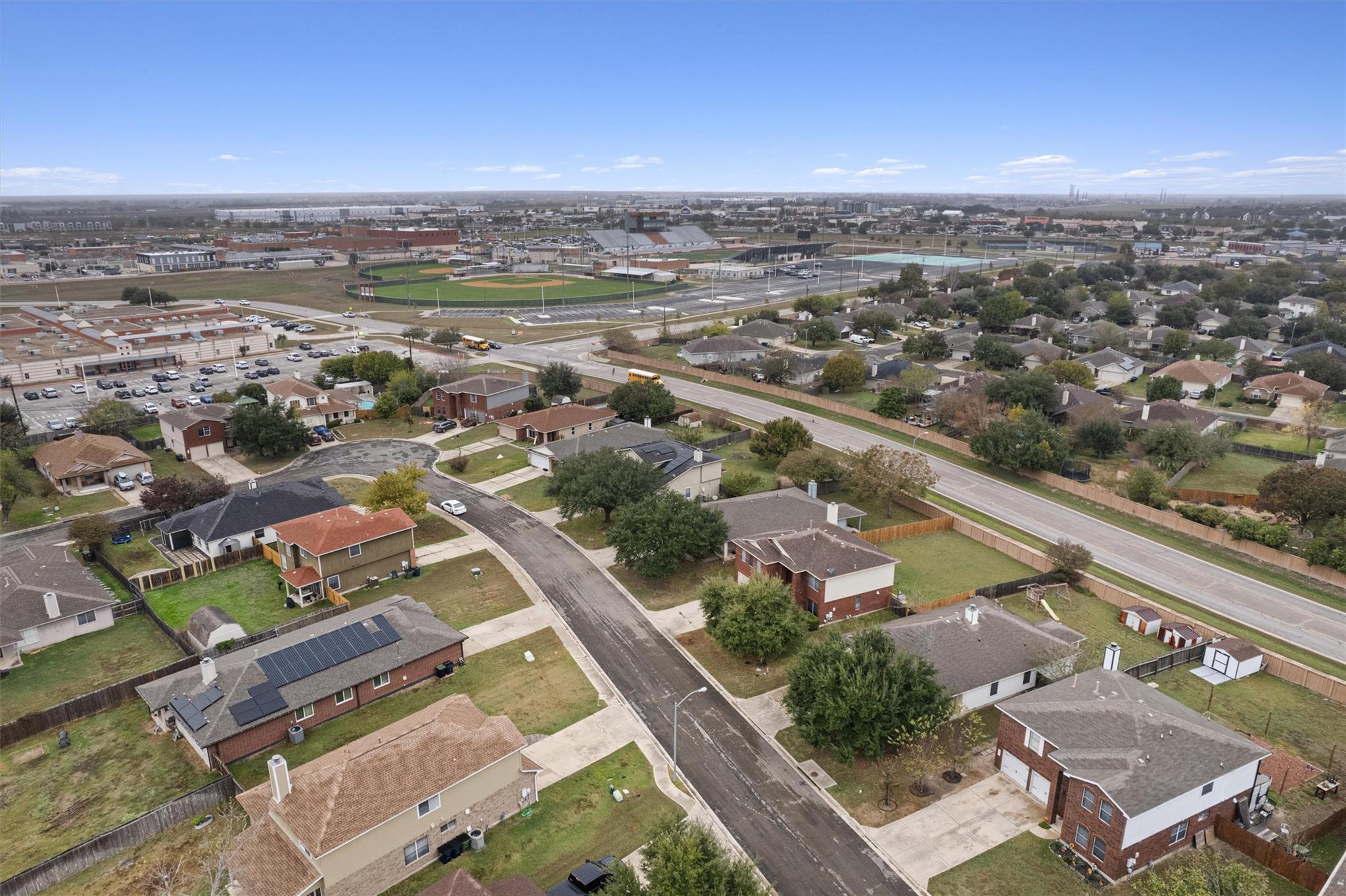 120 Paige Bnd, Hutto, TX 78634