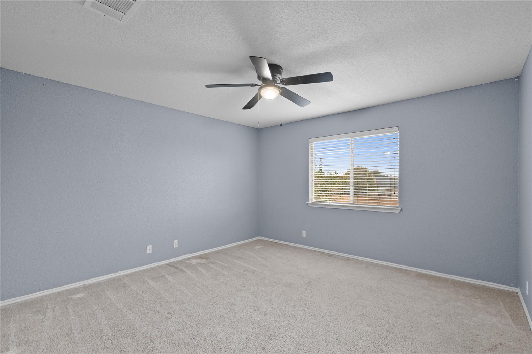 120 Paige Bnd, Hutto, TX 78634