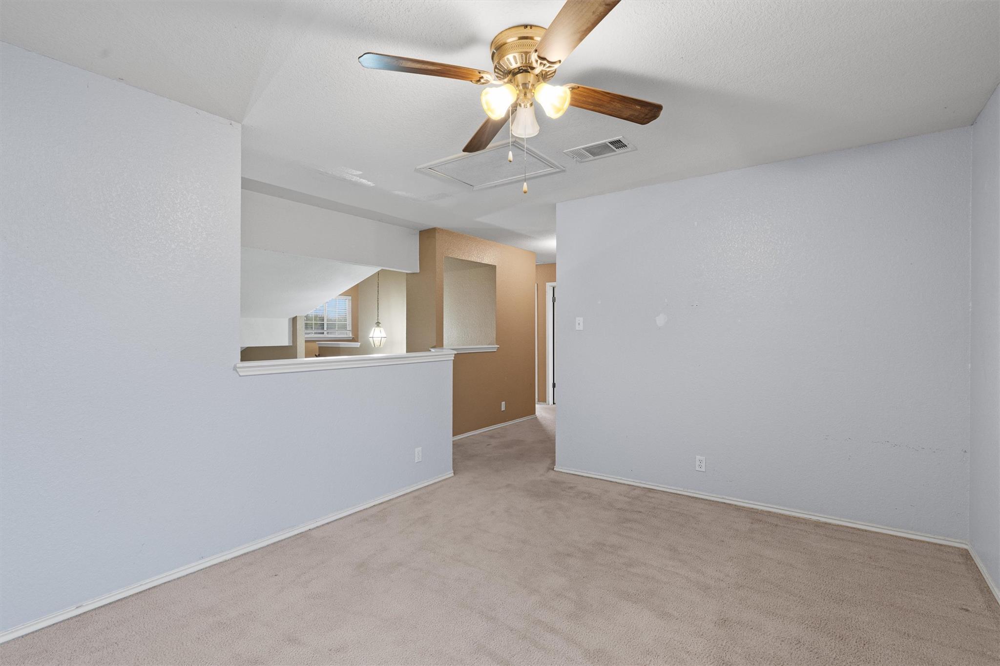 120 Paige Bnd, Hutto, TX 78634