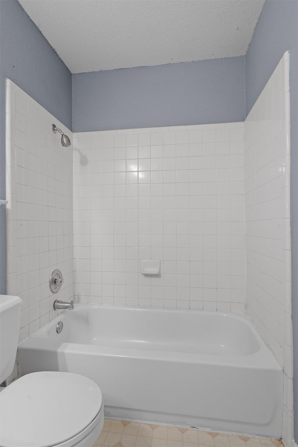 120 Paige Bnd, Hutto, TX 78634