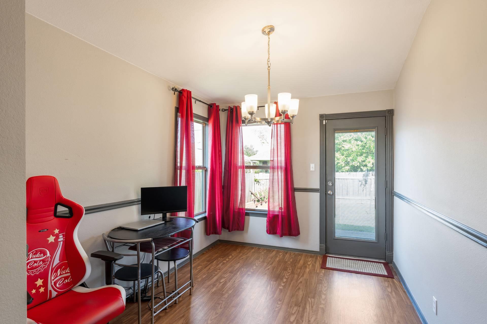 404 Paige Bnd, Hutto, TX 78634