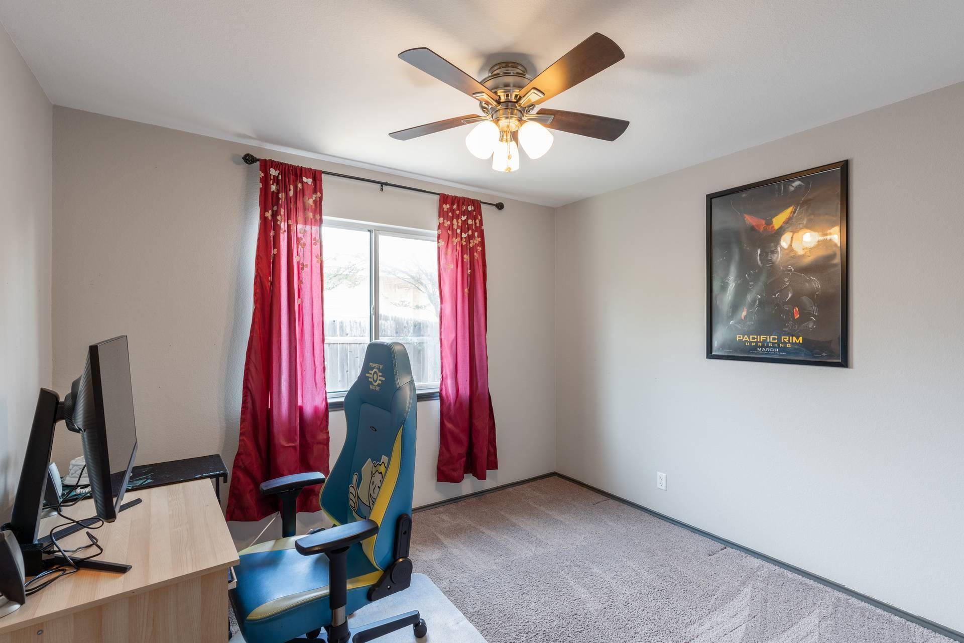 404 Paige Bnd, Hutto, TX 78634