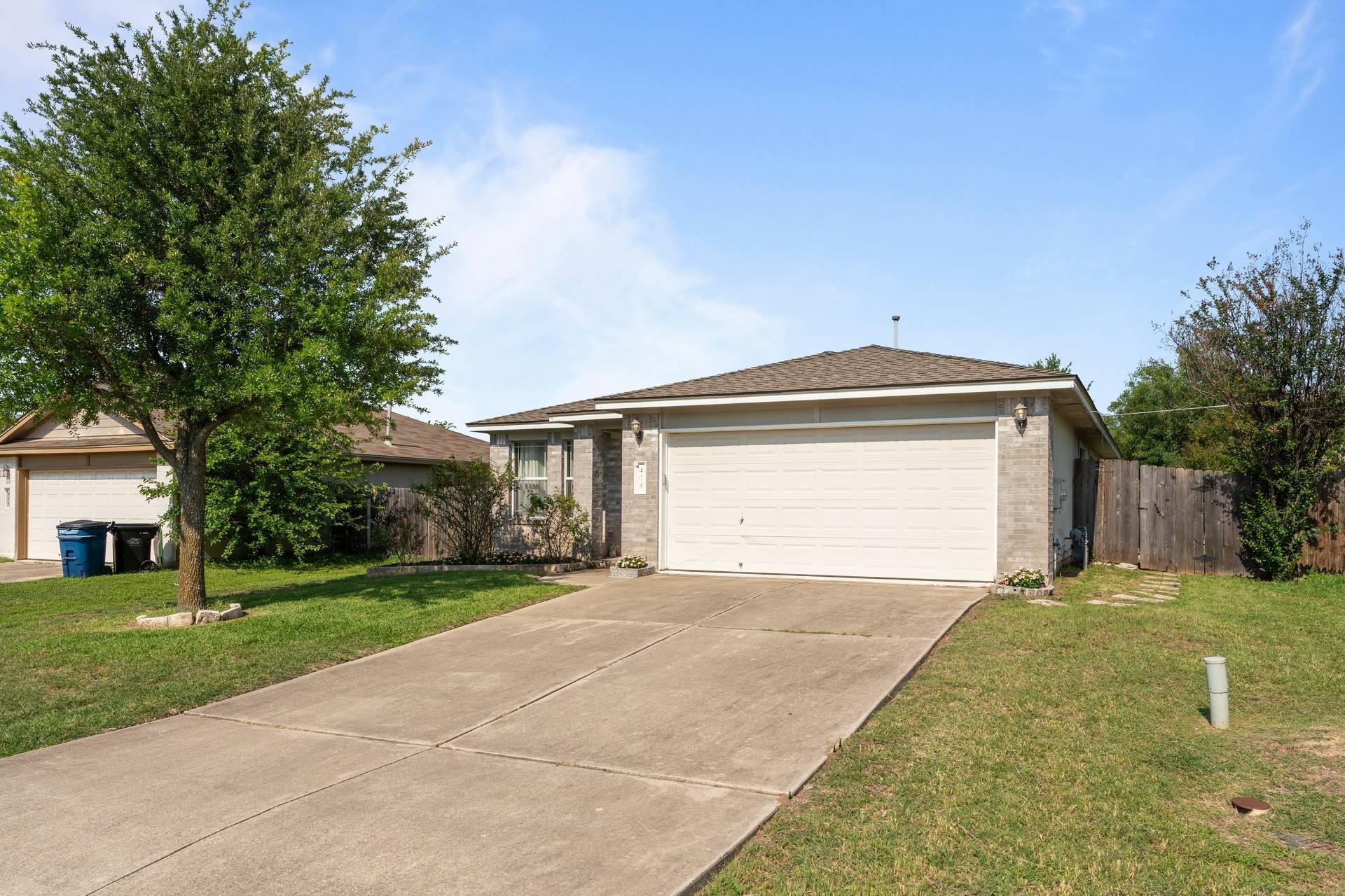 404 Paige Bnd, Hutto, TX 78634