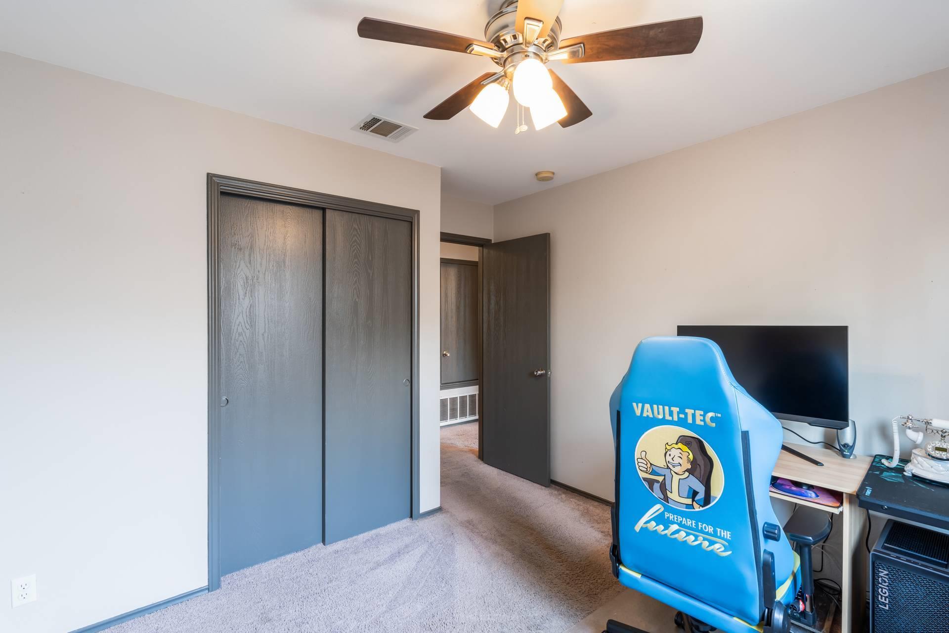 404 Paige Bnd, Hutto, TX 78634