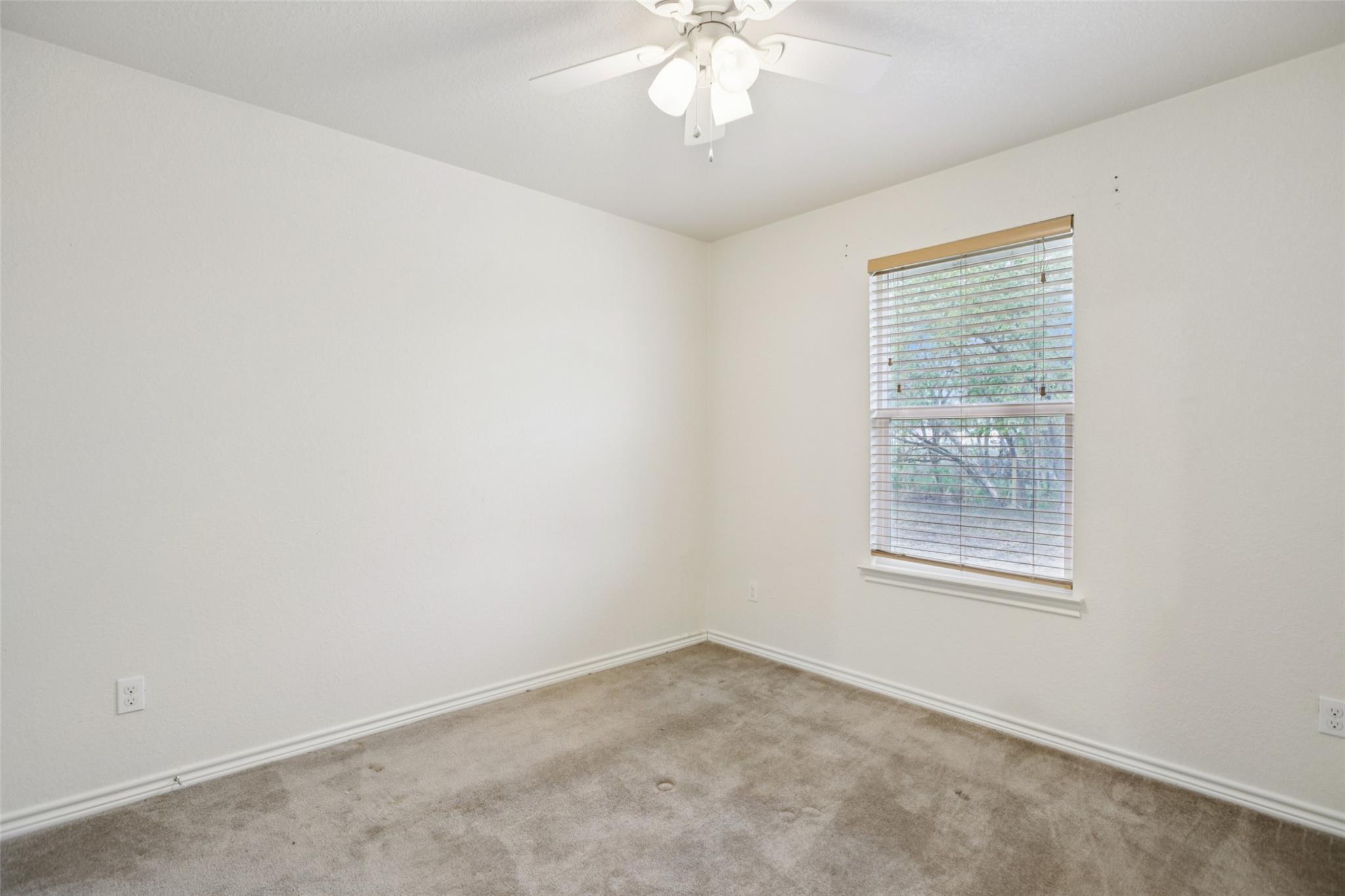 1505 Century Oaks Dr, Lockhart, TX 78644