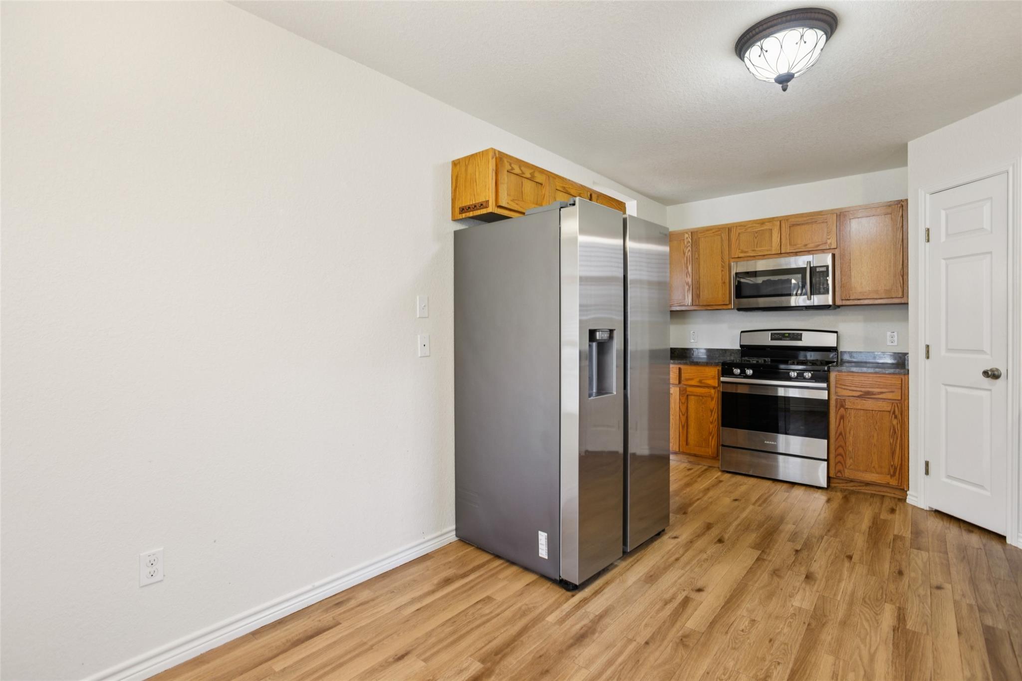 1505 Century Oaks Dr, Lockhart, TX 78644