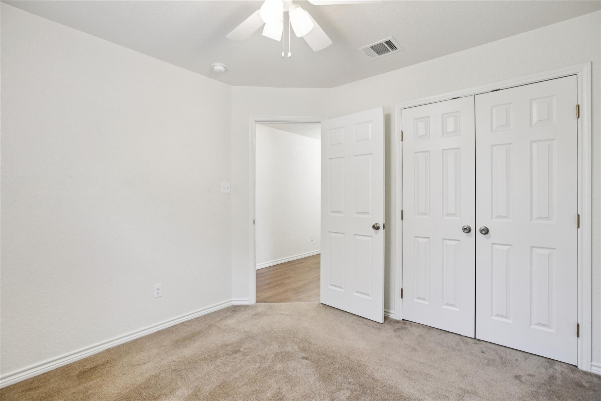 1505 Century Oaks Dr, Lockhart, TX 78644