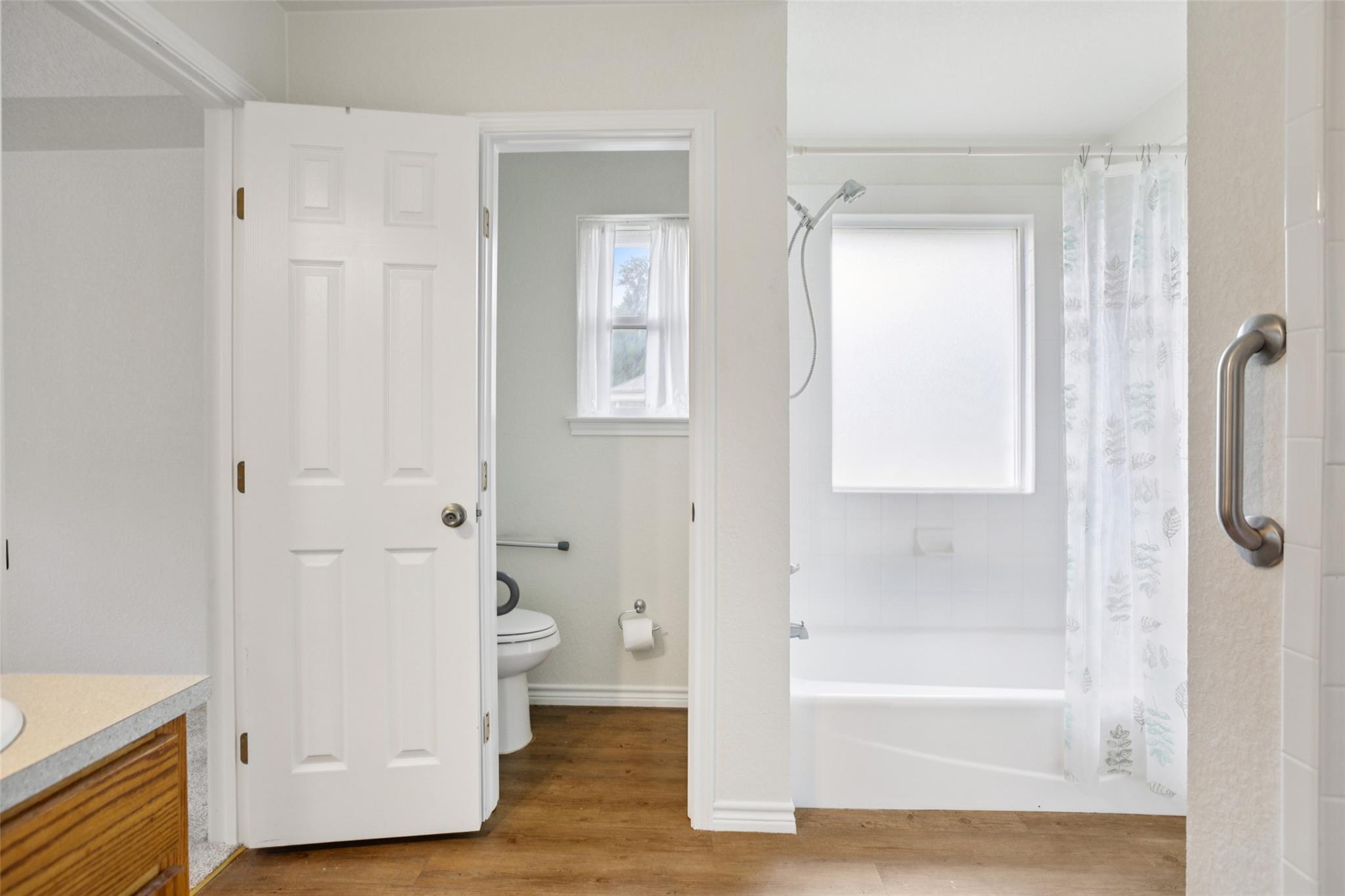 1505 Century Oaks Dr, Lockhart, TX 78644