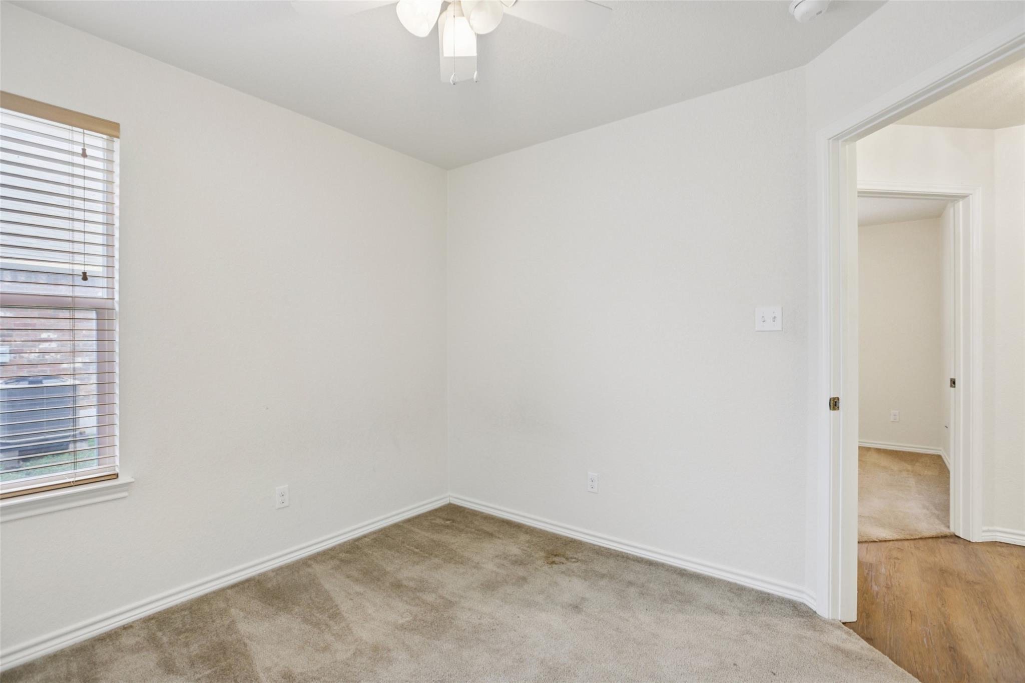 1505 Century Oaks Dr, Lockhart, TX 78644