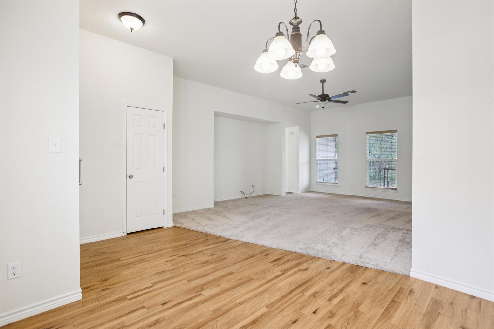 1505 Century Oaks Dr, Lockhart, TX 78644