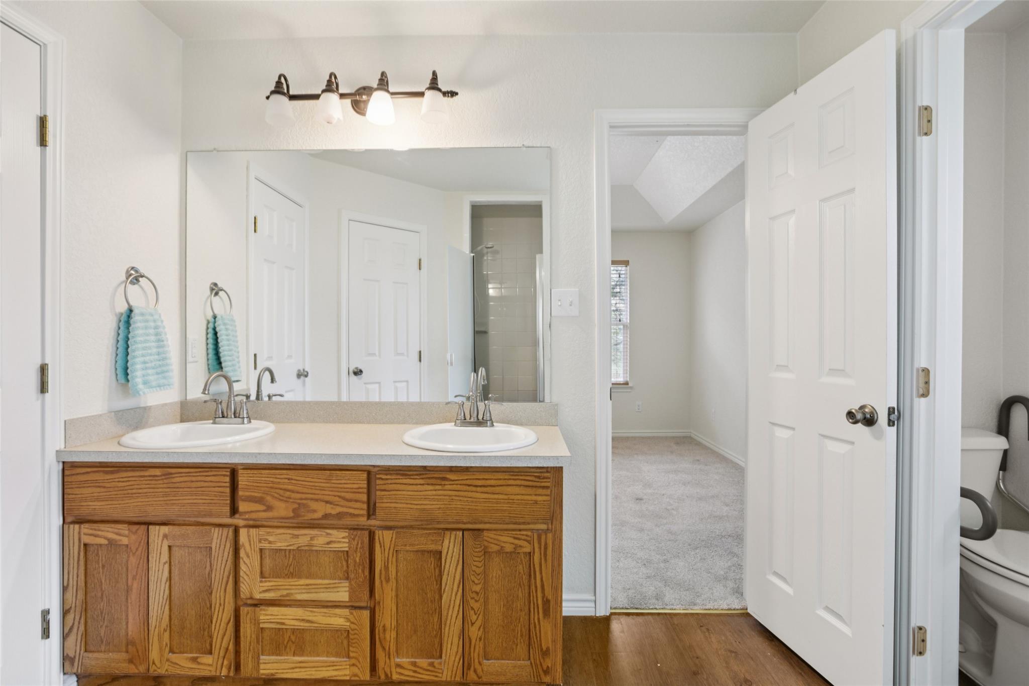 1505 Century Oaks Dr, Lockhart, TX 78644