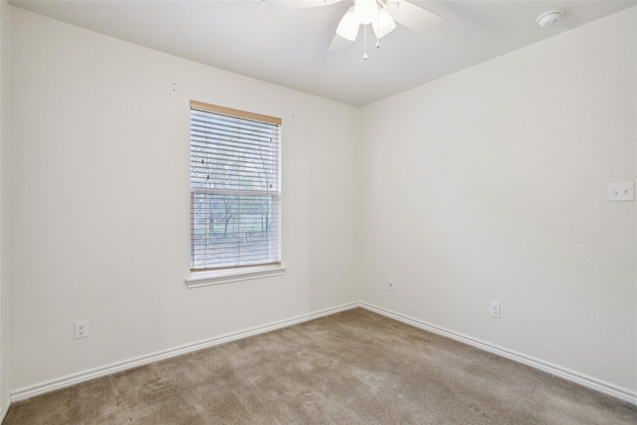 1505 Century Oaks Dr, Lockhart, TX 78644