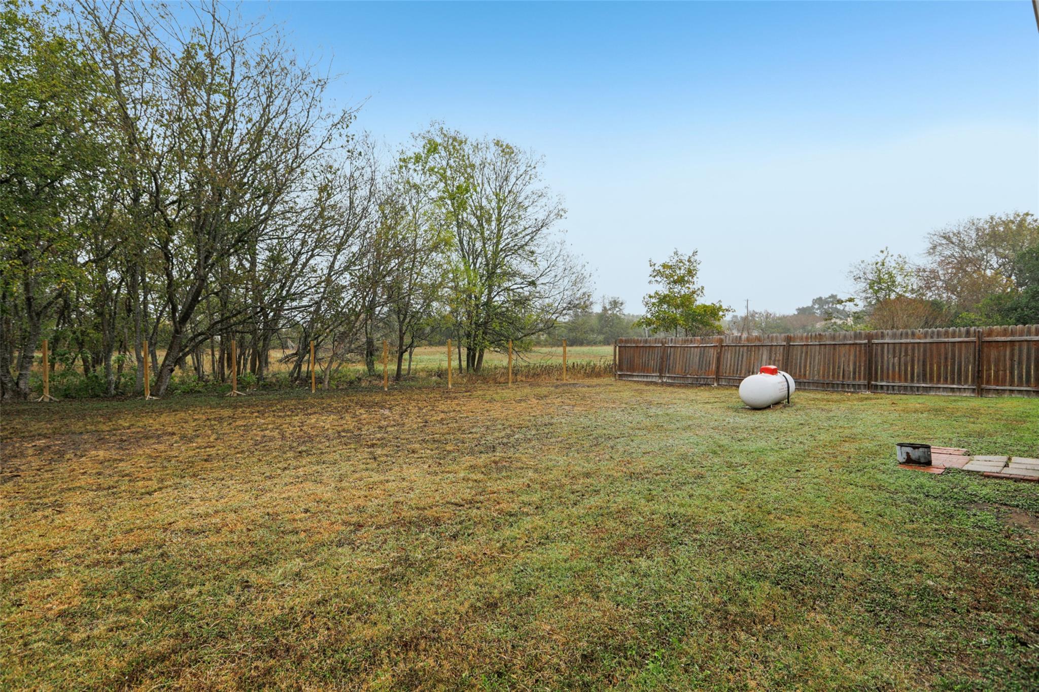 1505 Century Oaks Dr, Lockhart, TX 78644