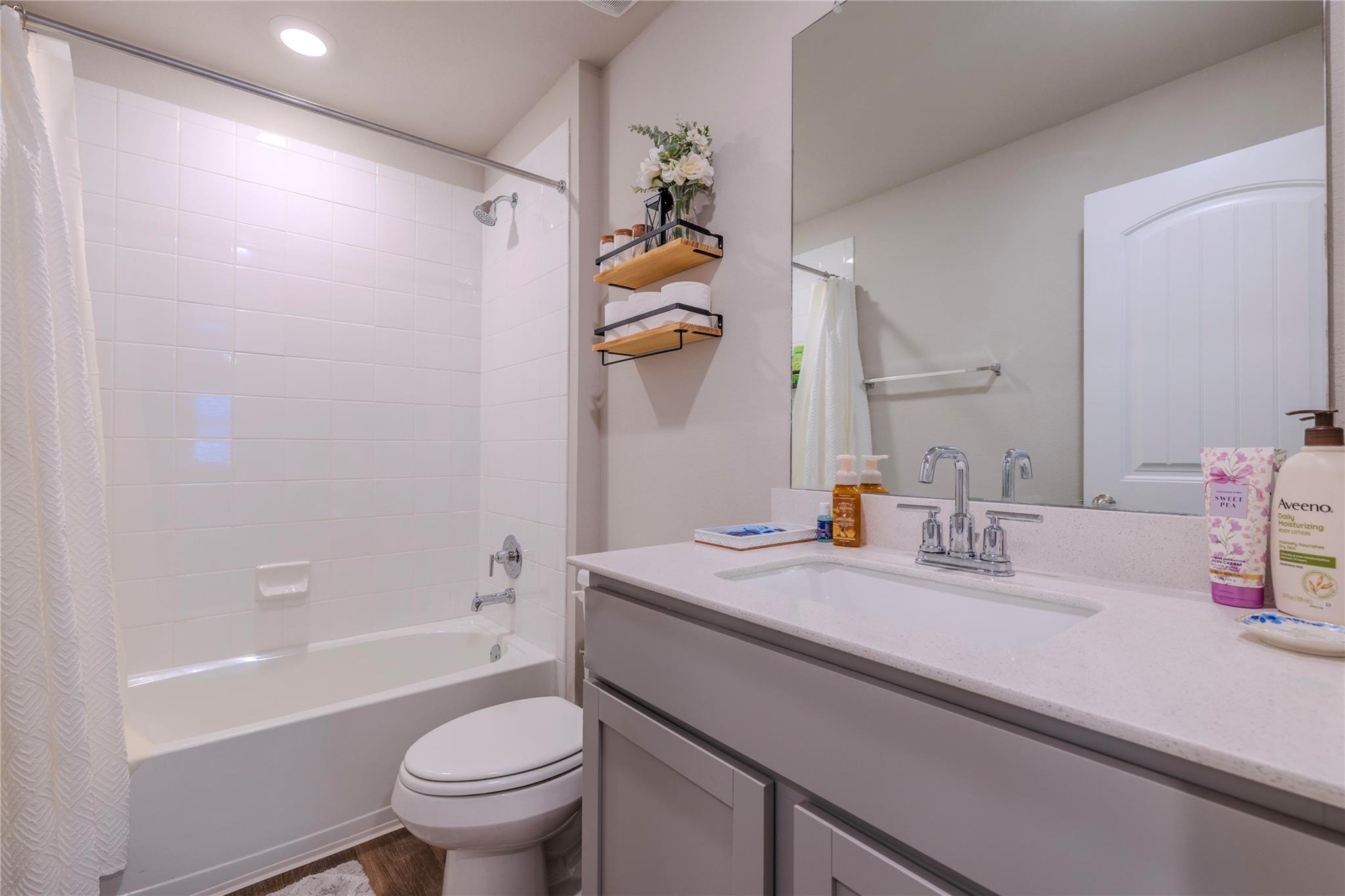 178 Coralbean Dr, Kyle, TX 78640