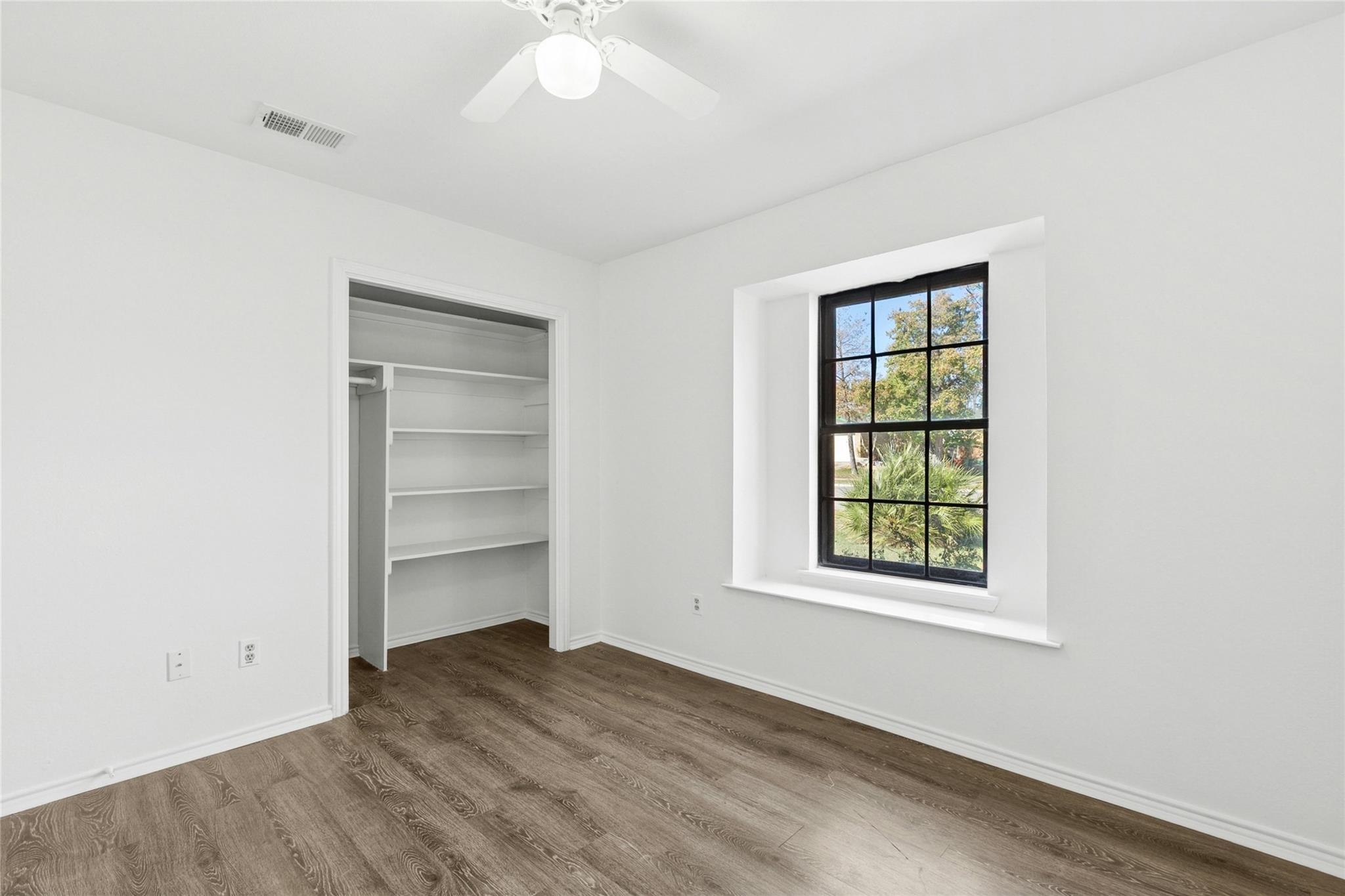 1309 Wayne Dr, Round Rock, TX 78664