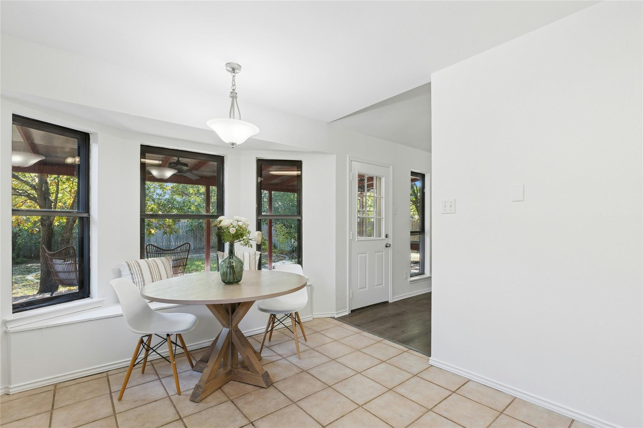 1309 Wayne Dr, Round Rock, TX 78664